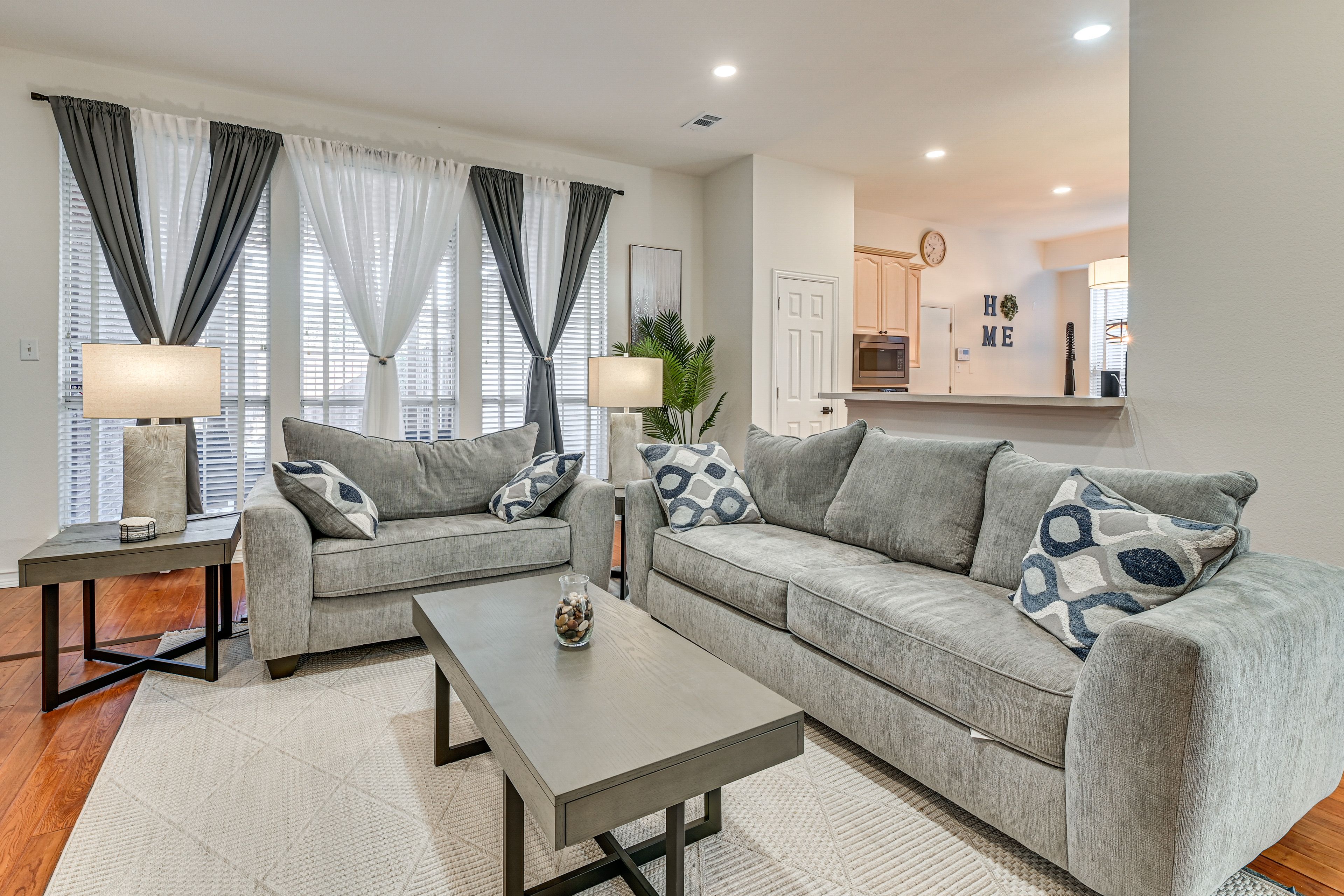 Dallas Vacation Rental | 3BR | 2BA | 2,267 Sq Ft