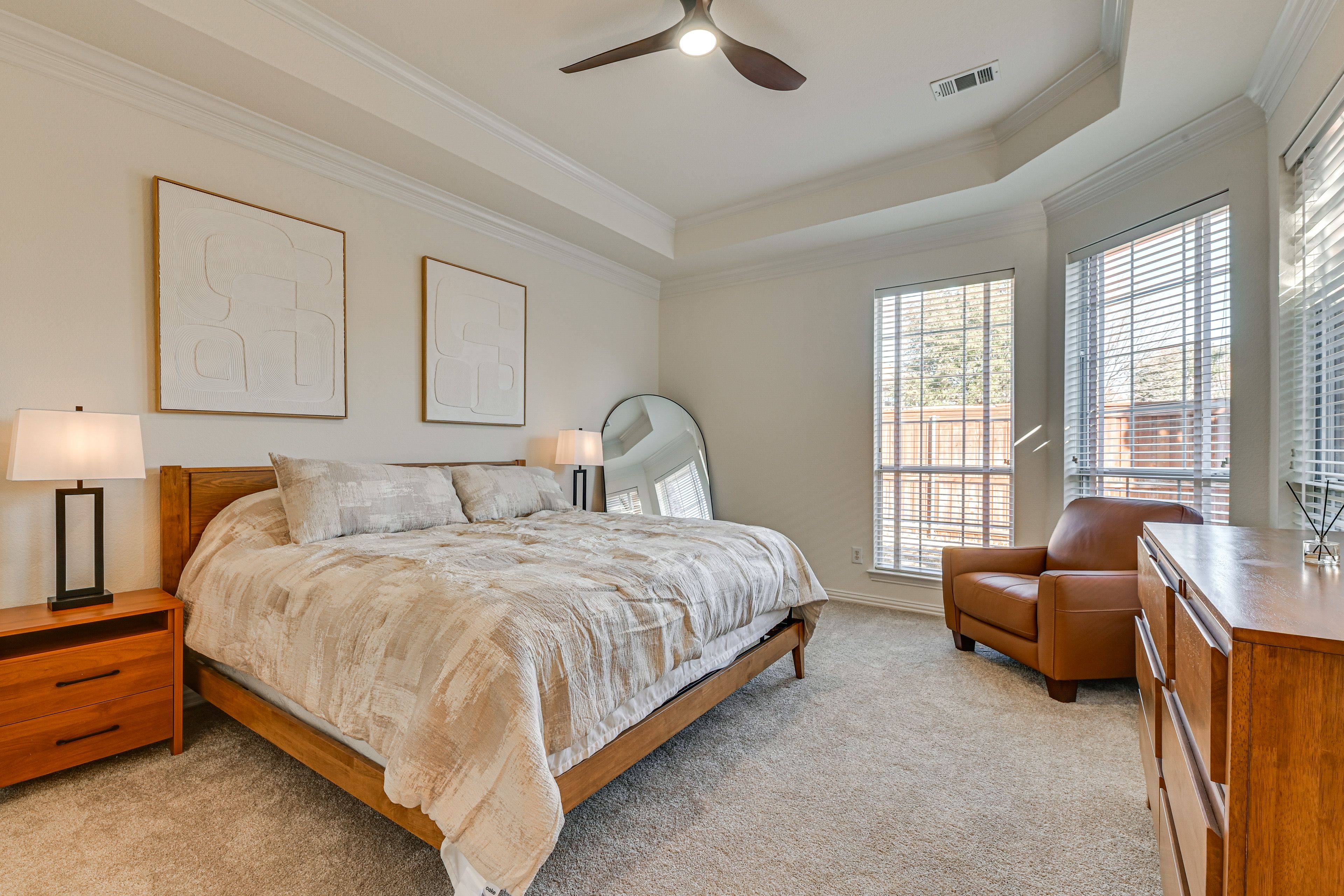 Bedroom 1 | King Bed