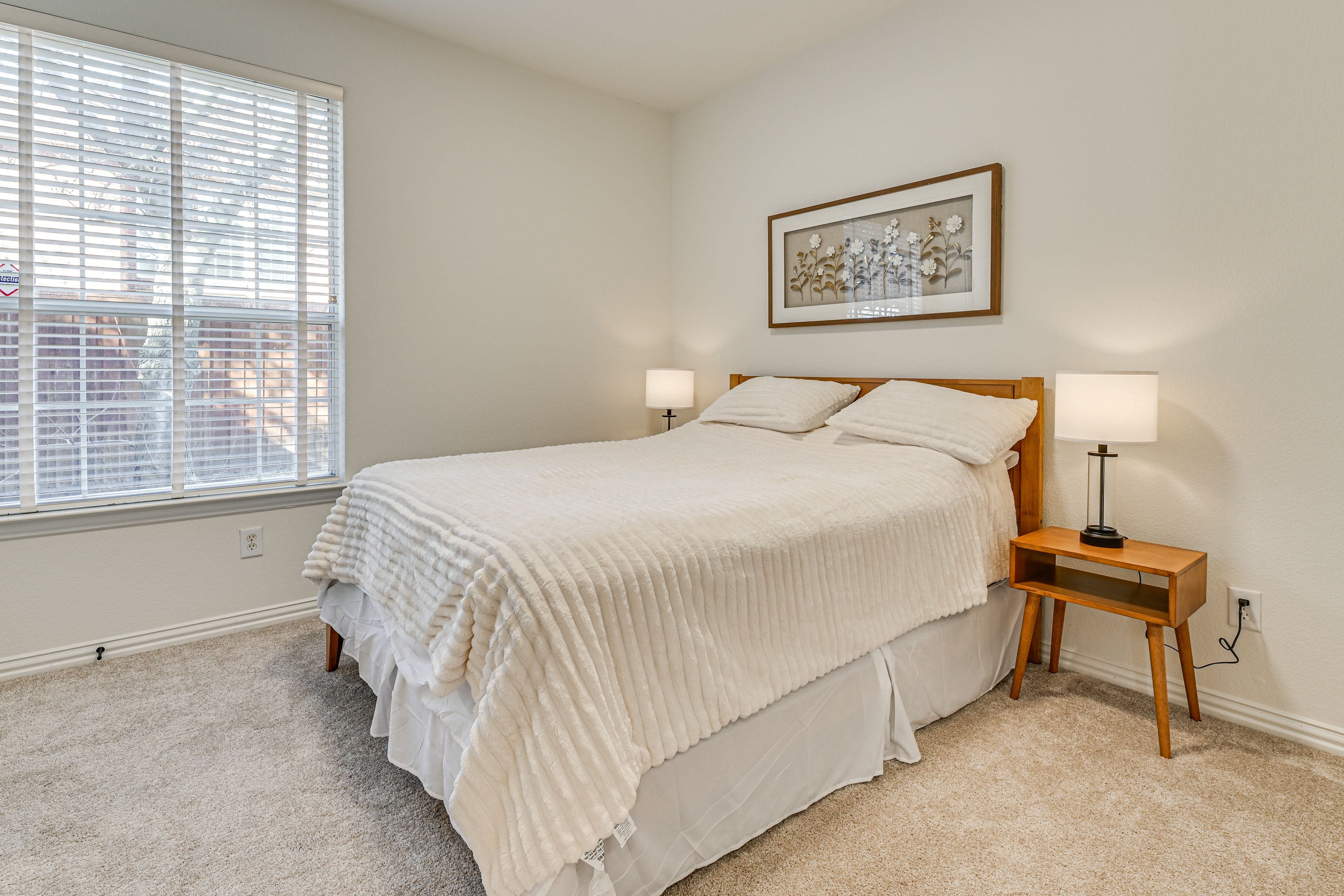 Bedroom 2 | Queen Bed