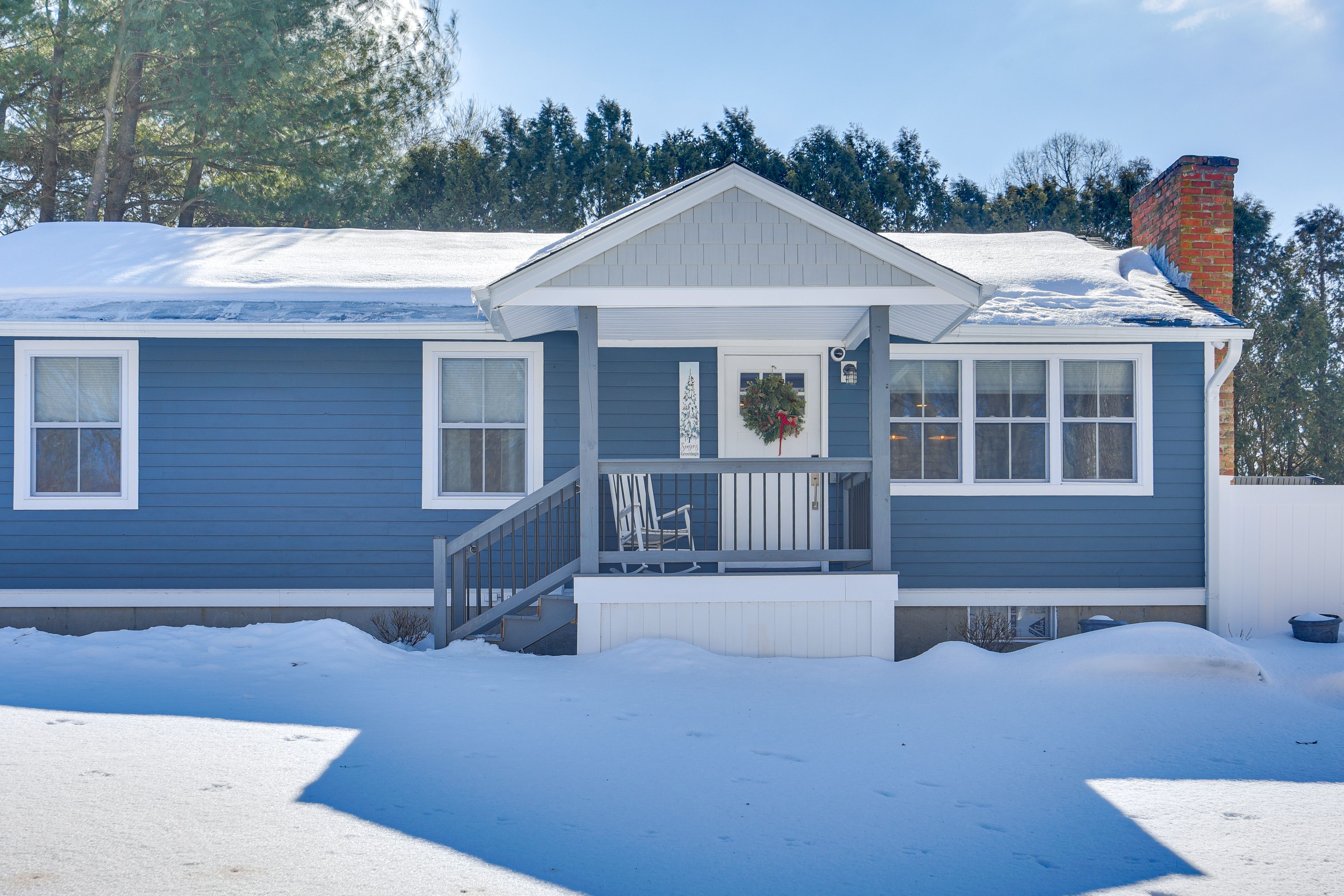 Property Exterior | Single-Story Home w/ Basement