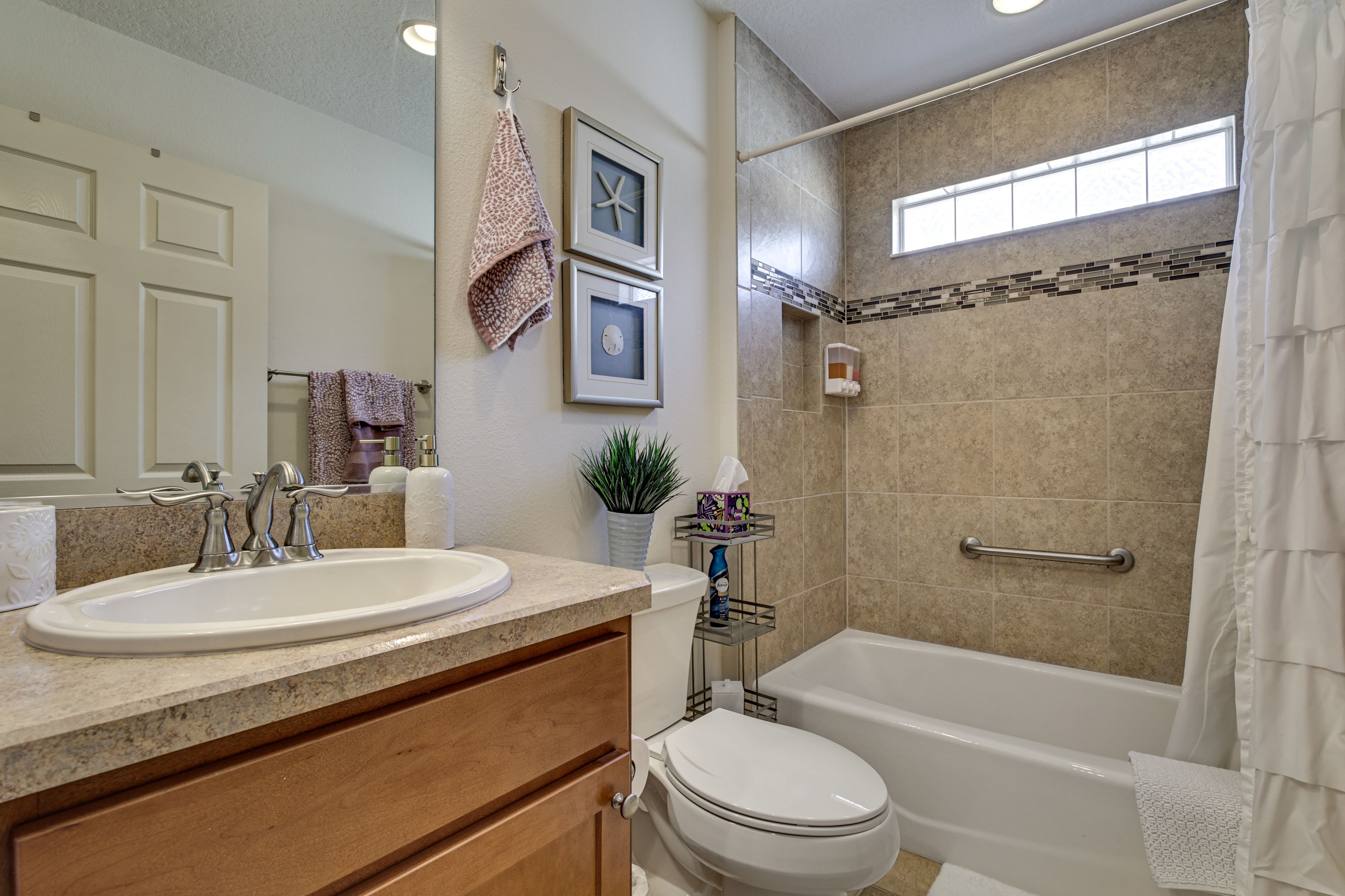 Bathroom | Towels Provided