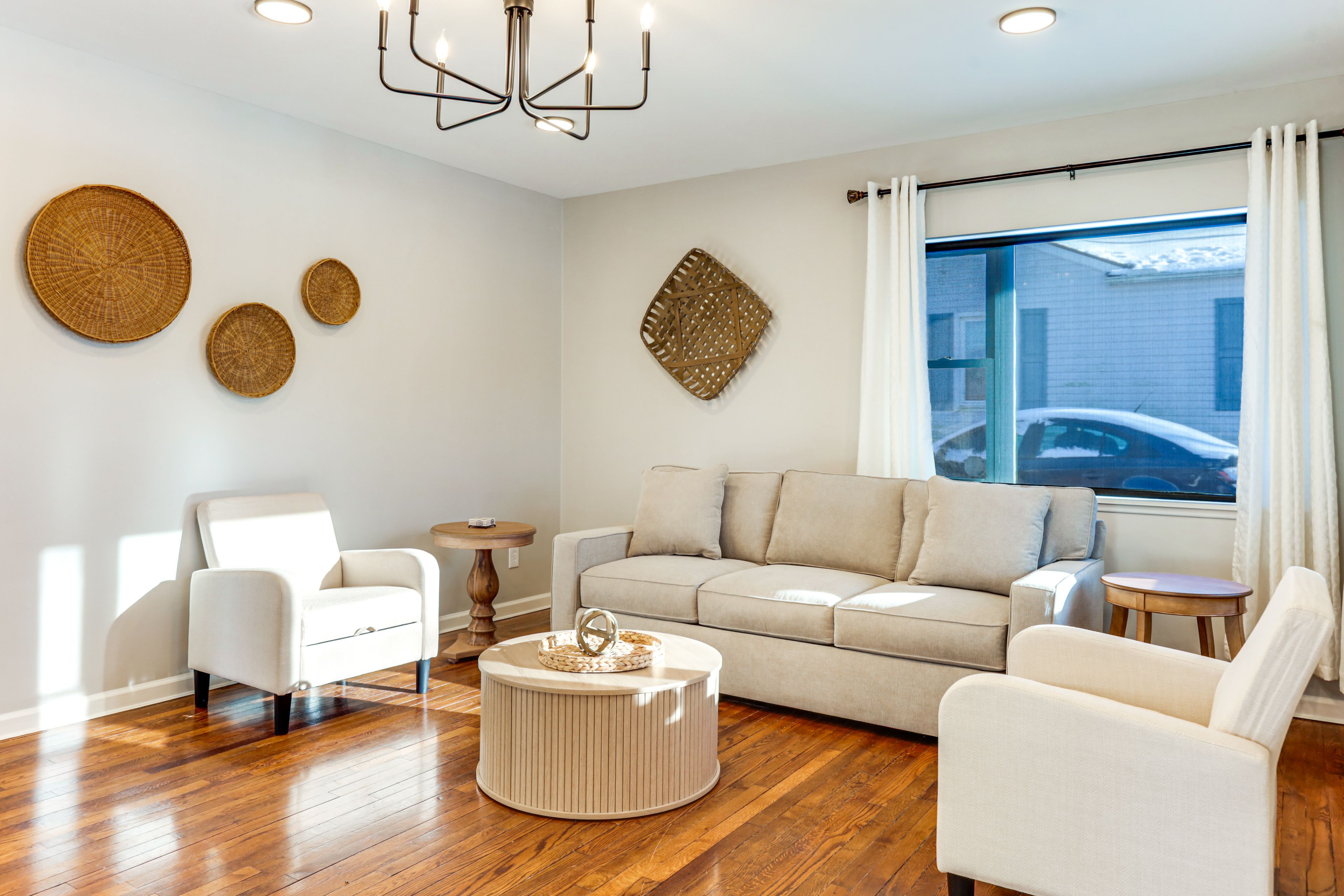 Living Room | Queen Sleeper Sofa