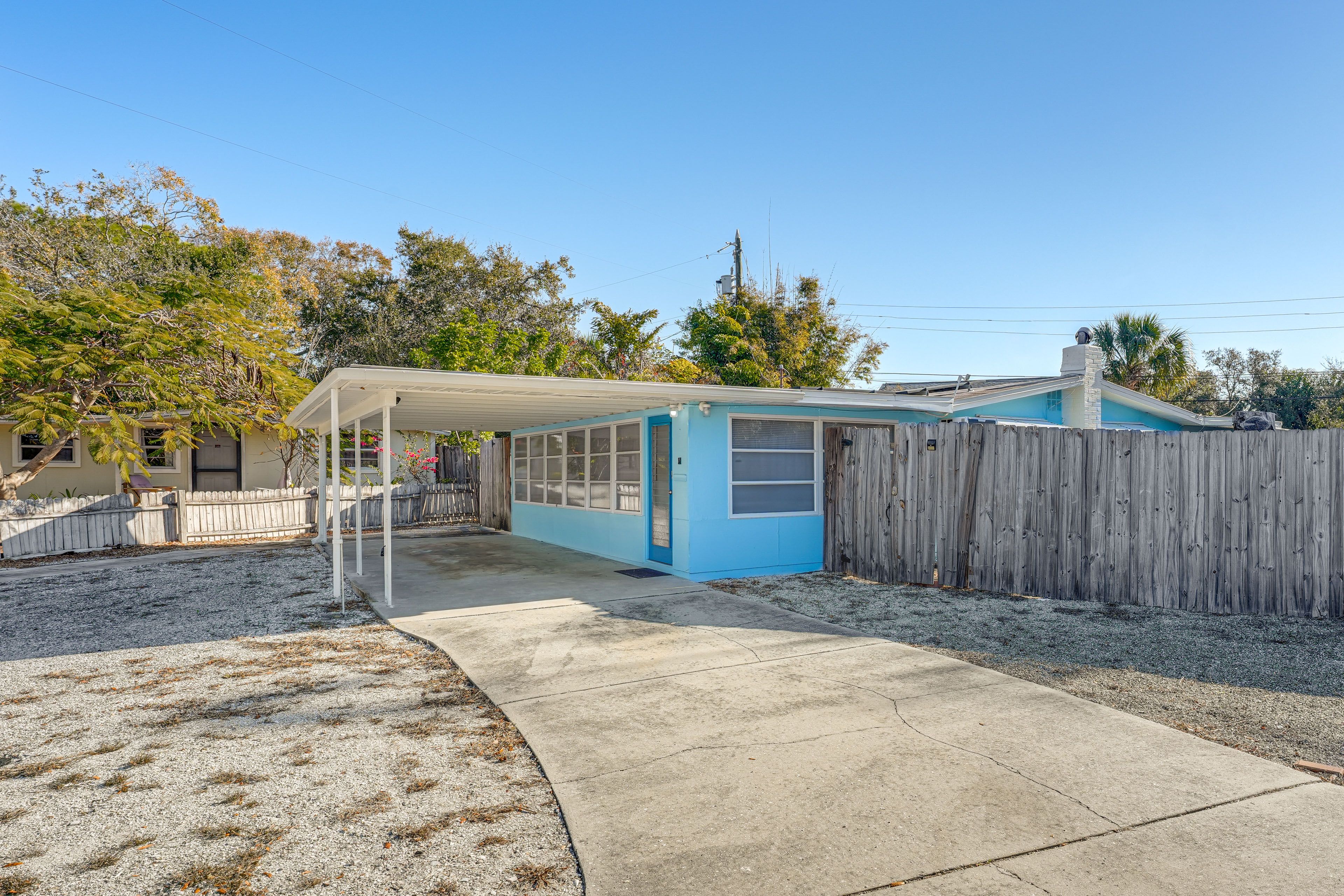 Parking | Carport (2 Vehicles) | Driveway (1 Vehicle)