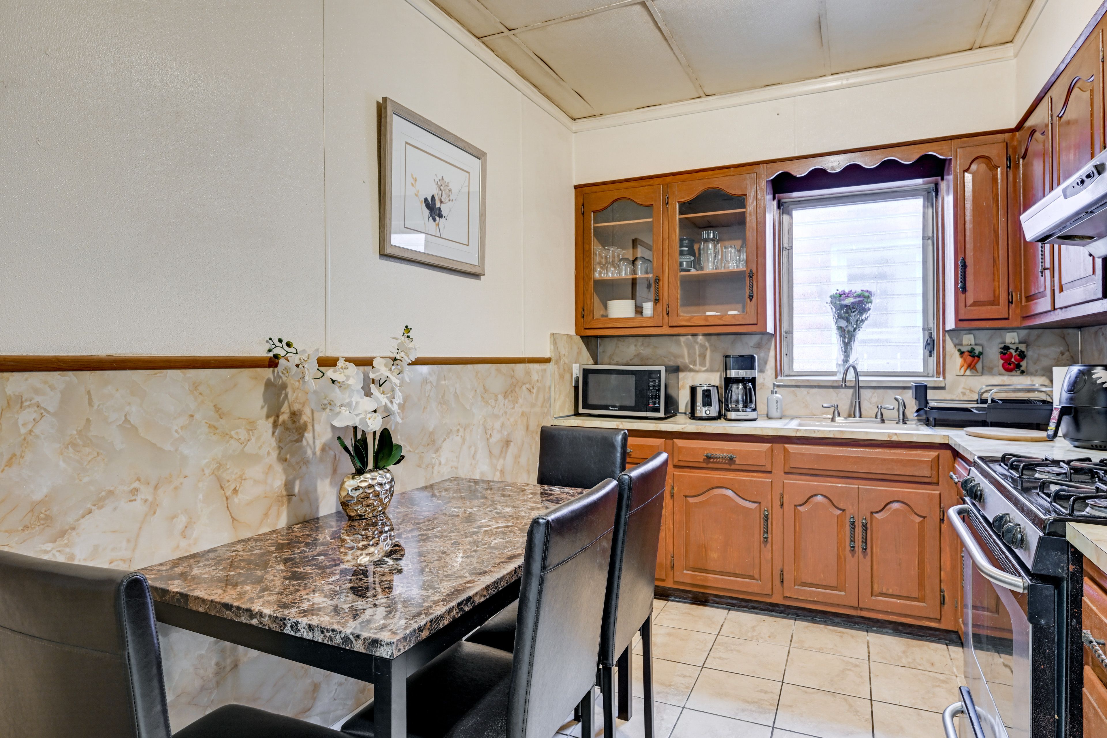 Kitchen | Dining Area | Cooking Basics | Coffee Maker