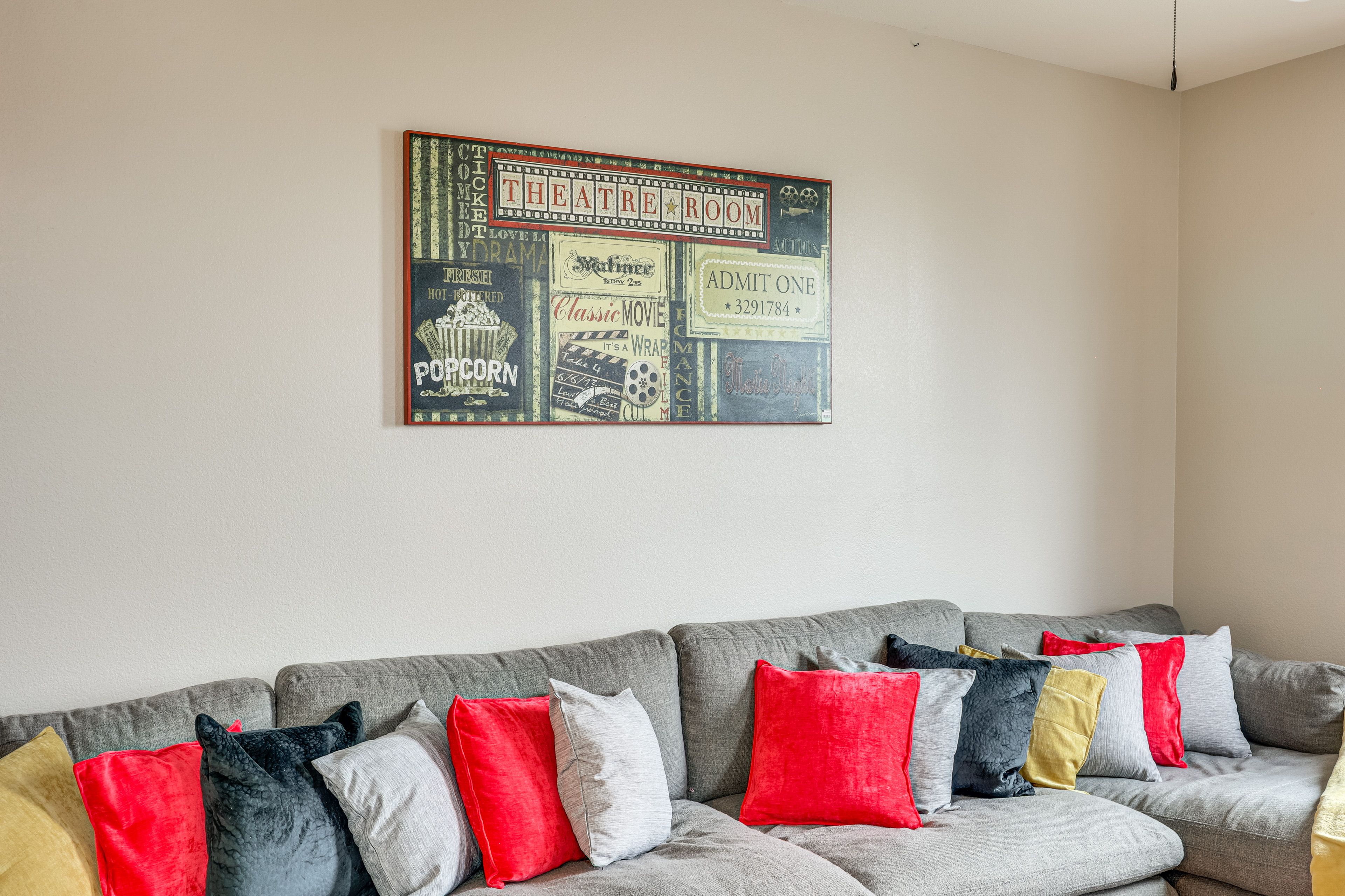 Movie Room | 2nd Floor | Smart TV | Popcorn Machine