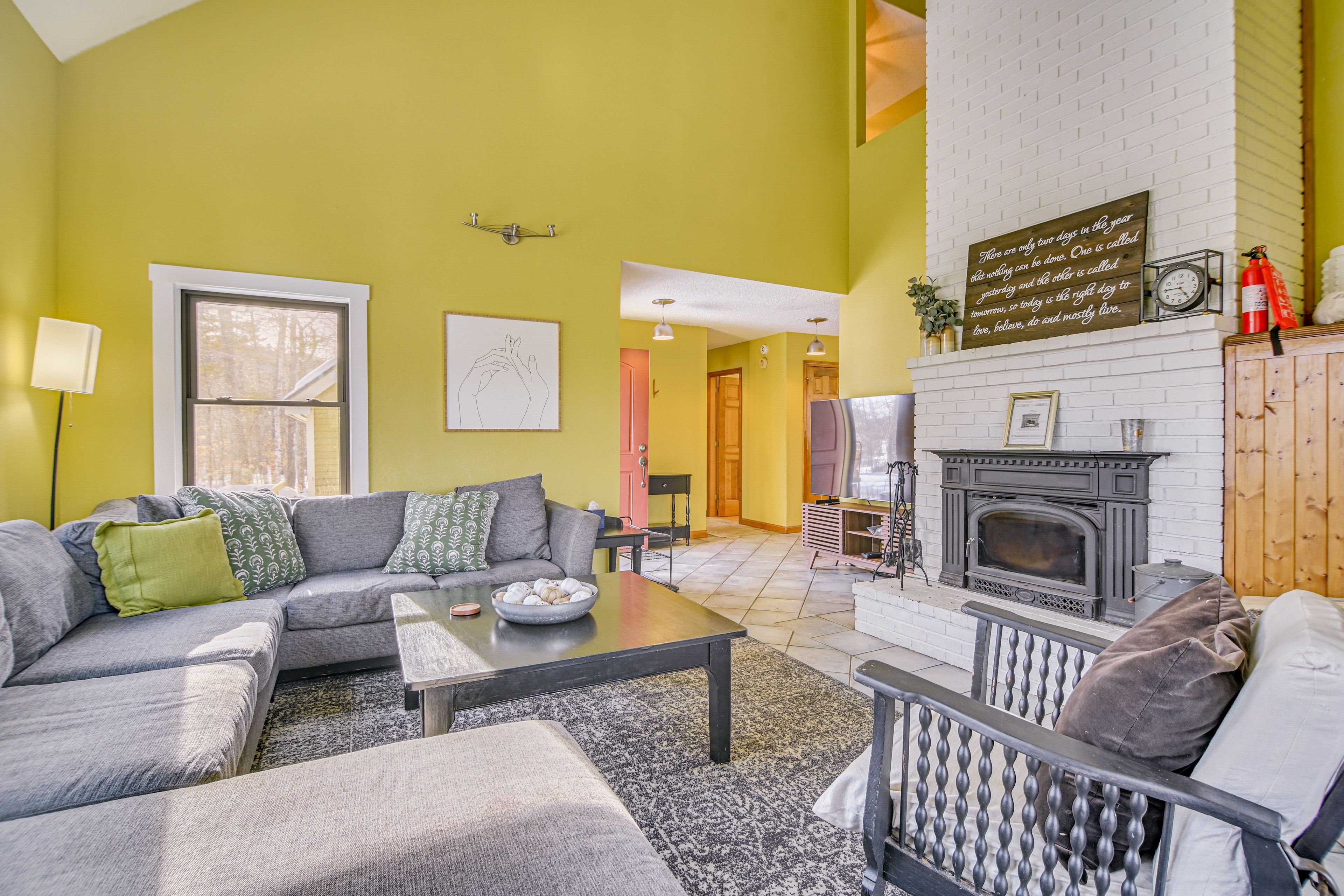 Greenwood Vacation Rental | 5BR | 3BA | 3,500 Sq Ft