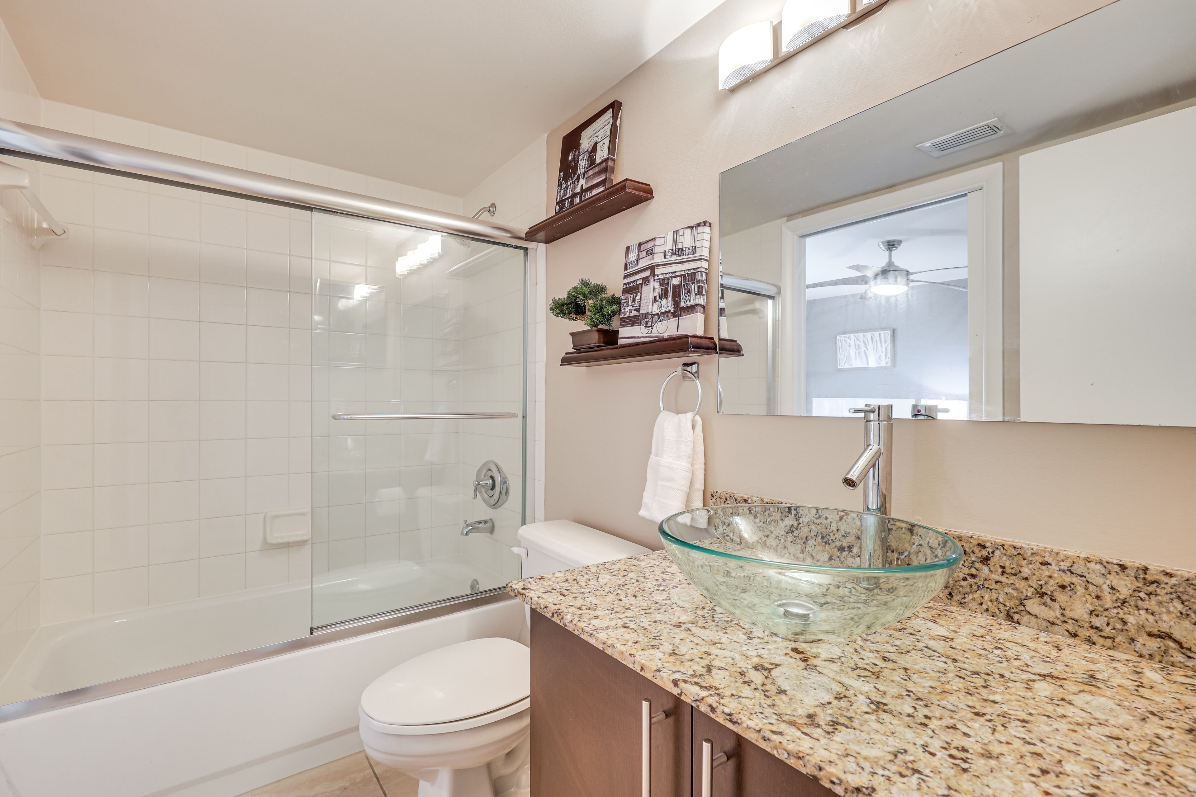 Full Bath | Towels | Hair Dryer