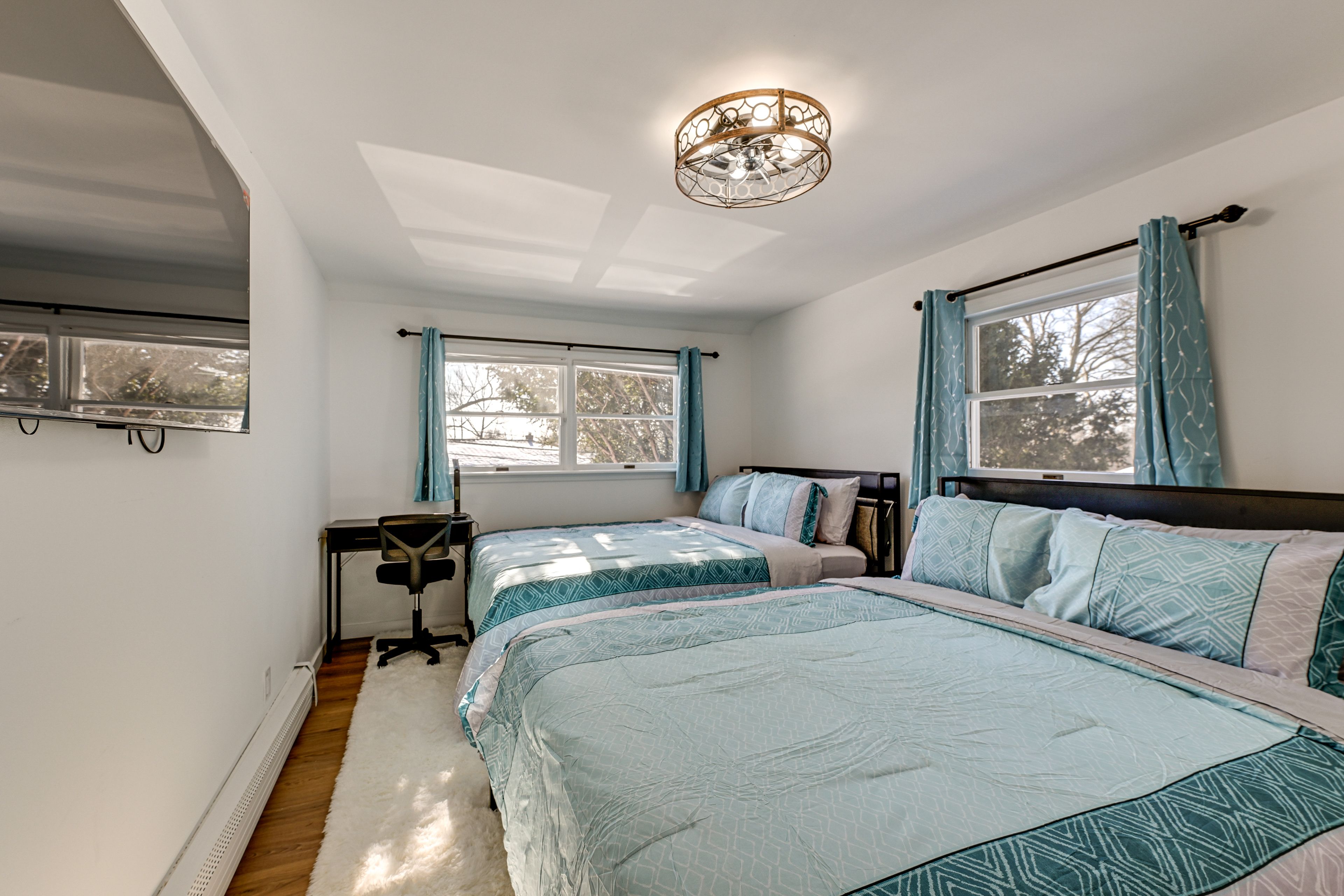 Bedroom 3 | 2 Queen Beds | Smart TV