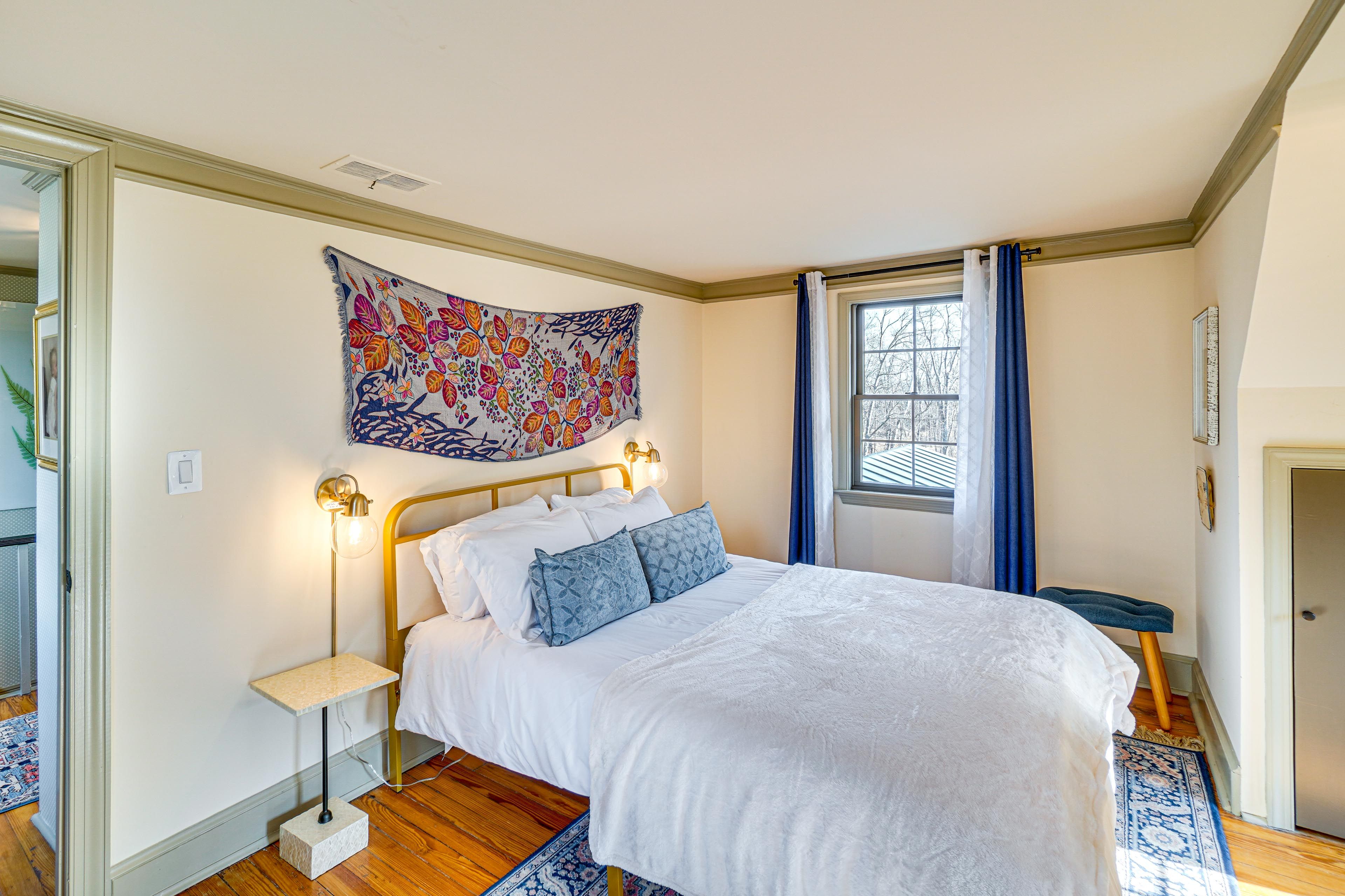 Bedroom 2 | Queen Bed | 2nd Floor