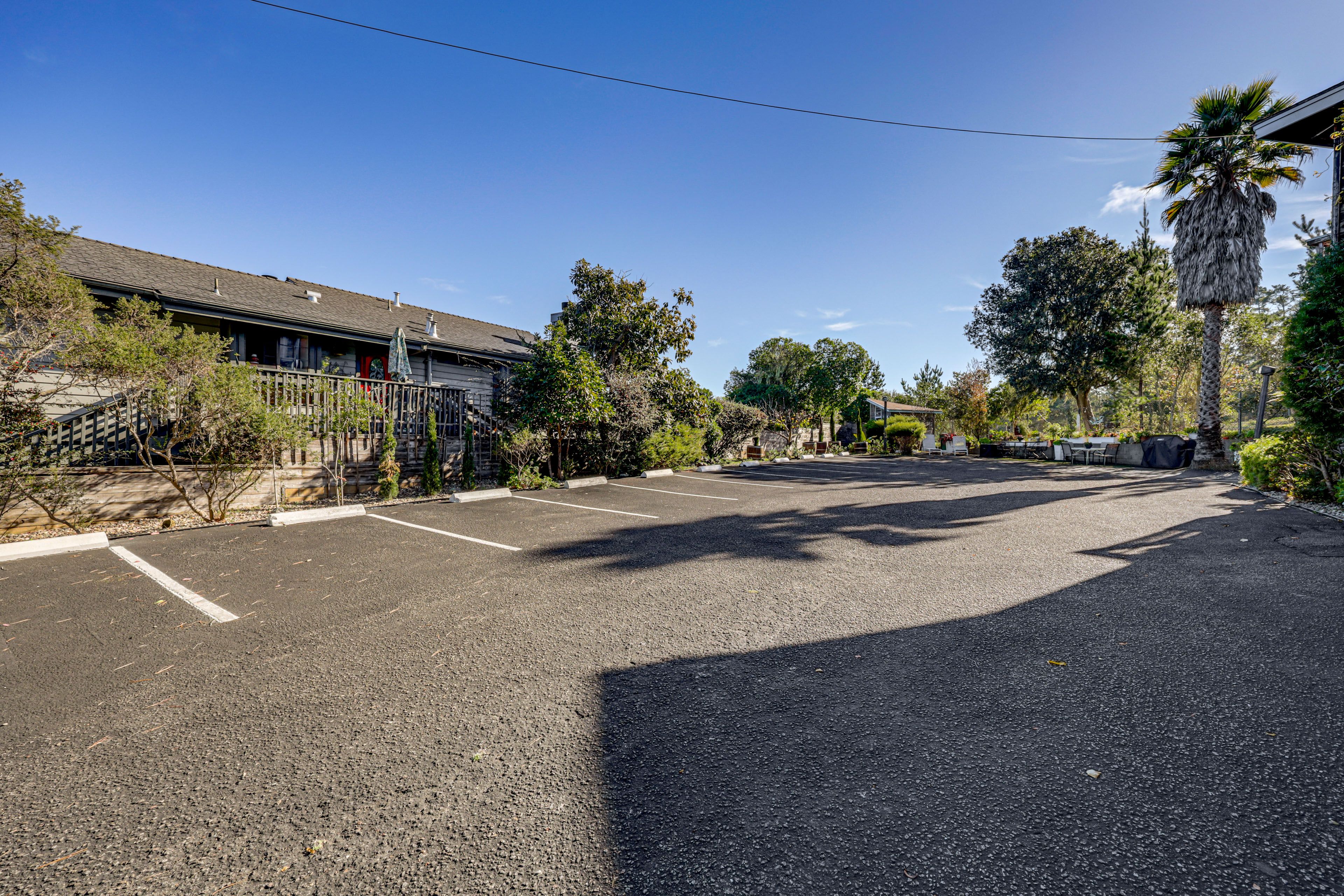 Parking | Private Lot (14 Vehicles)
