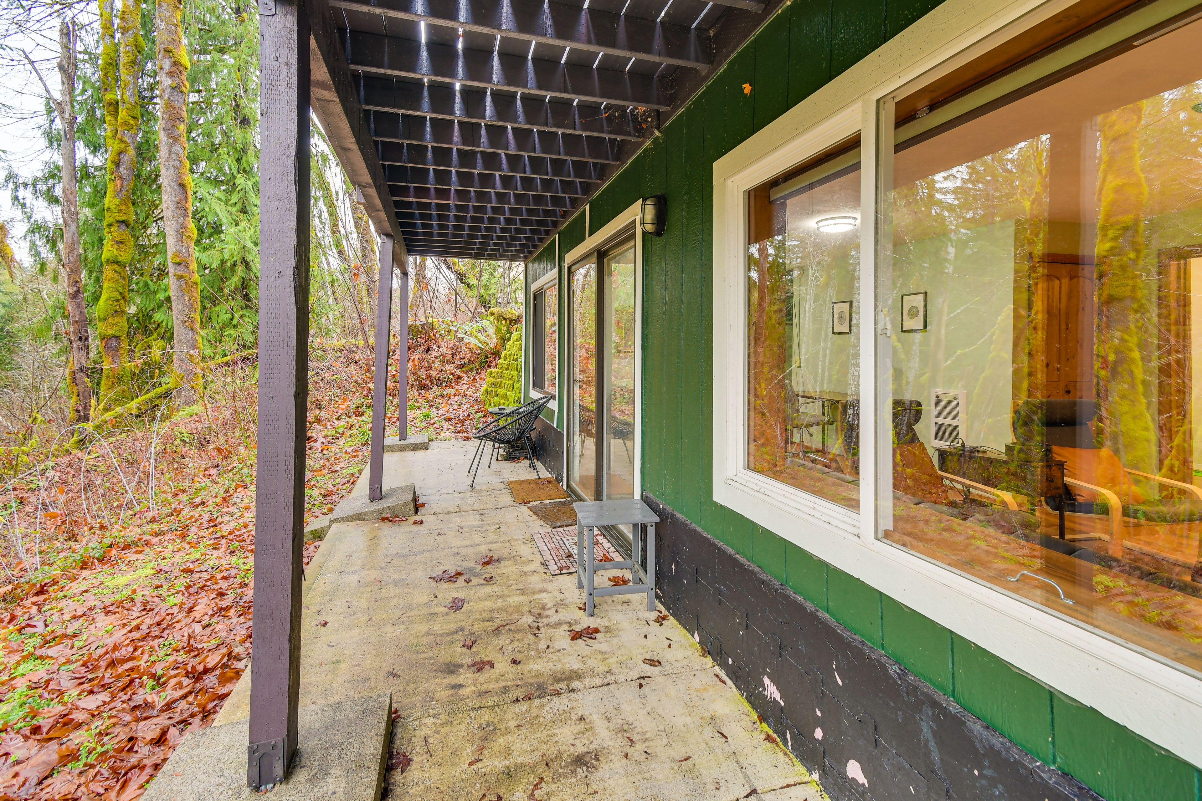 Covered Patio | Outdoor Seating