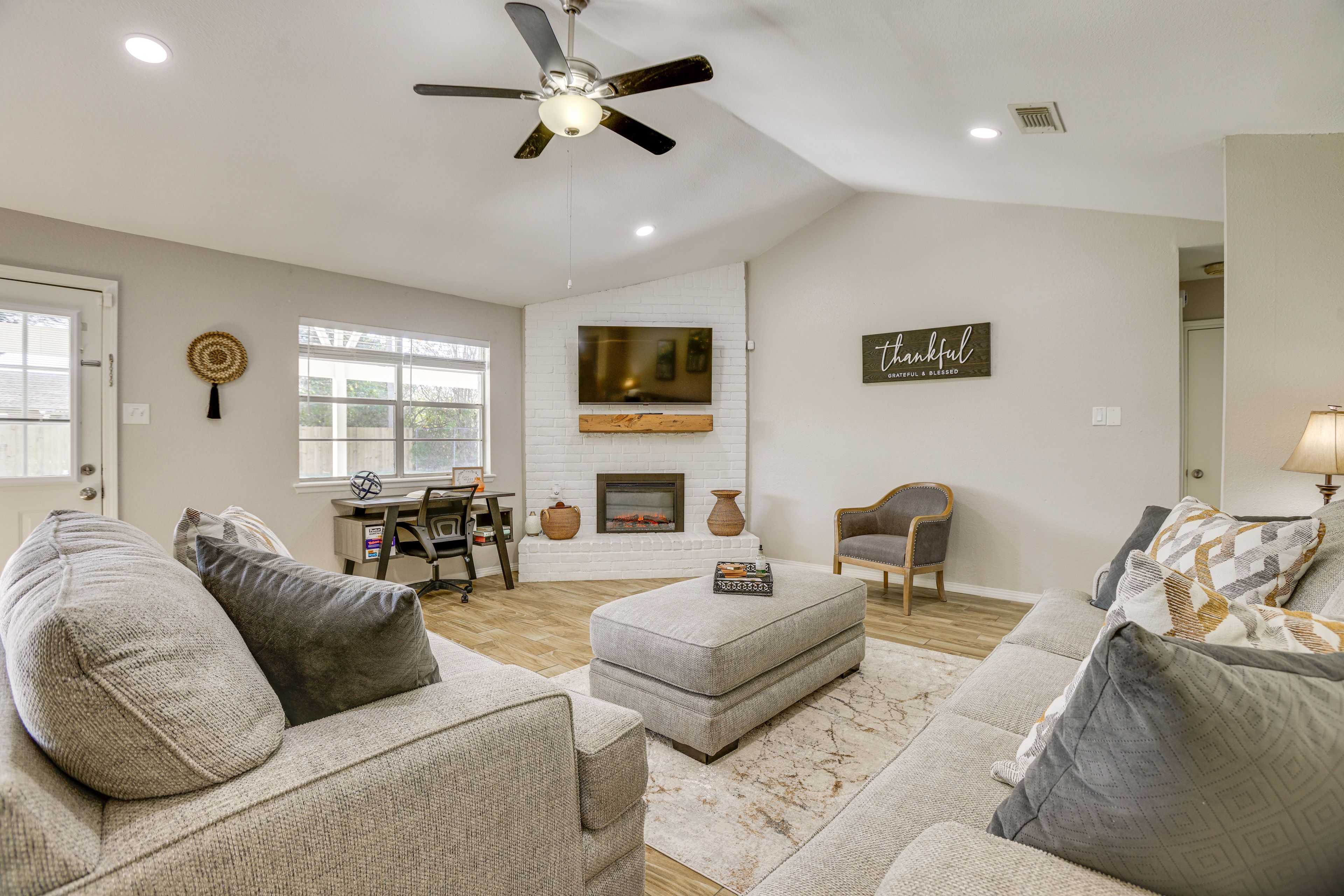 Houston Vacation Rental | 3BR | 2BA | 1,389 Sq Ft | 2 Steps to Enter