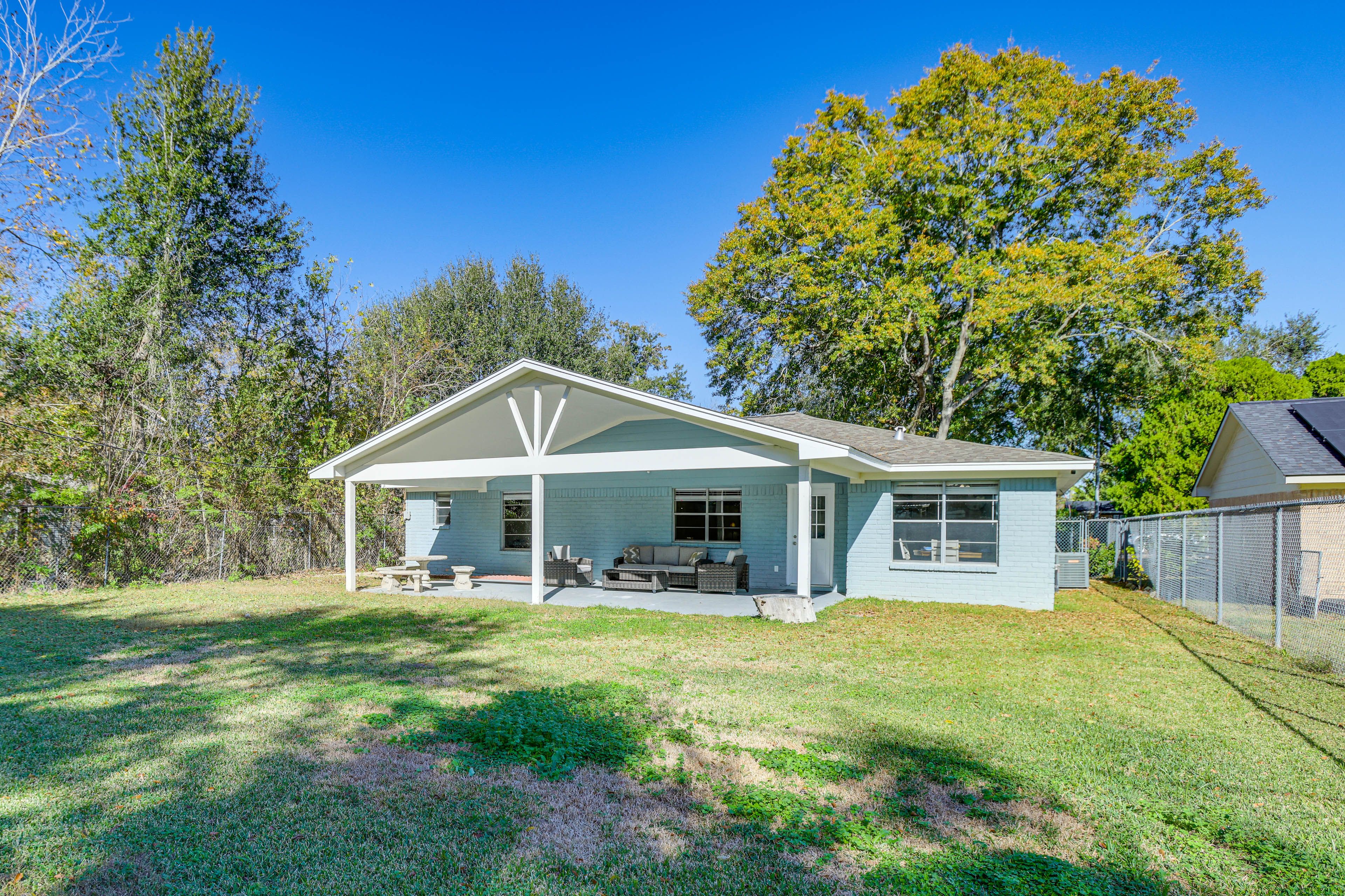 Home Exterior | Large Fenced Backyard