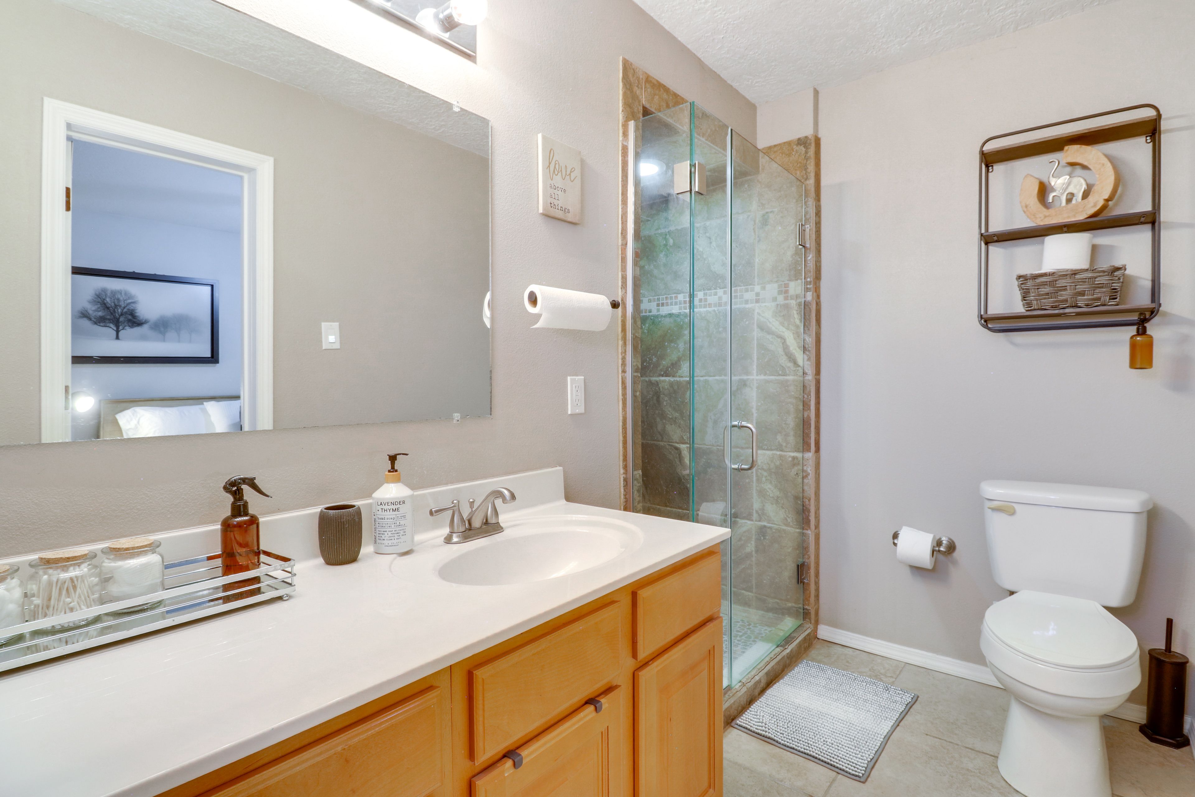En-Suite Bathroom | Towels Provided