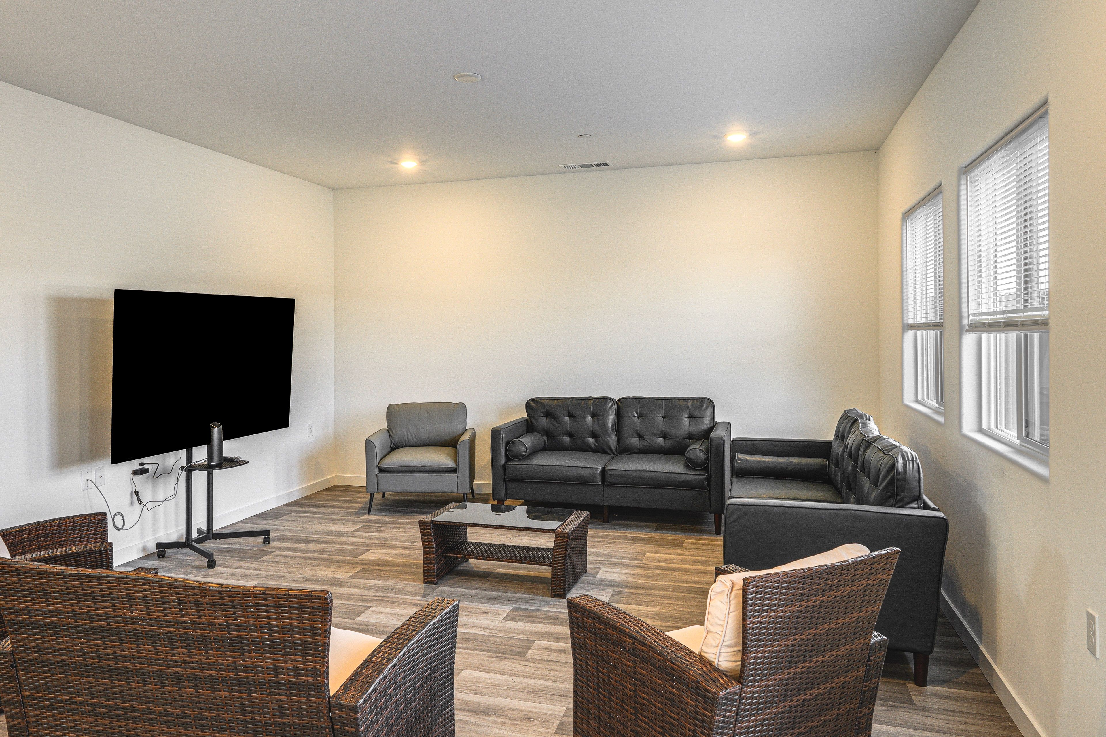 Living Room | Smart TV