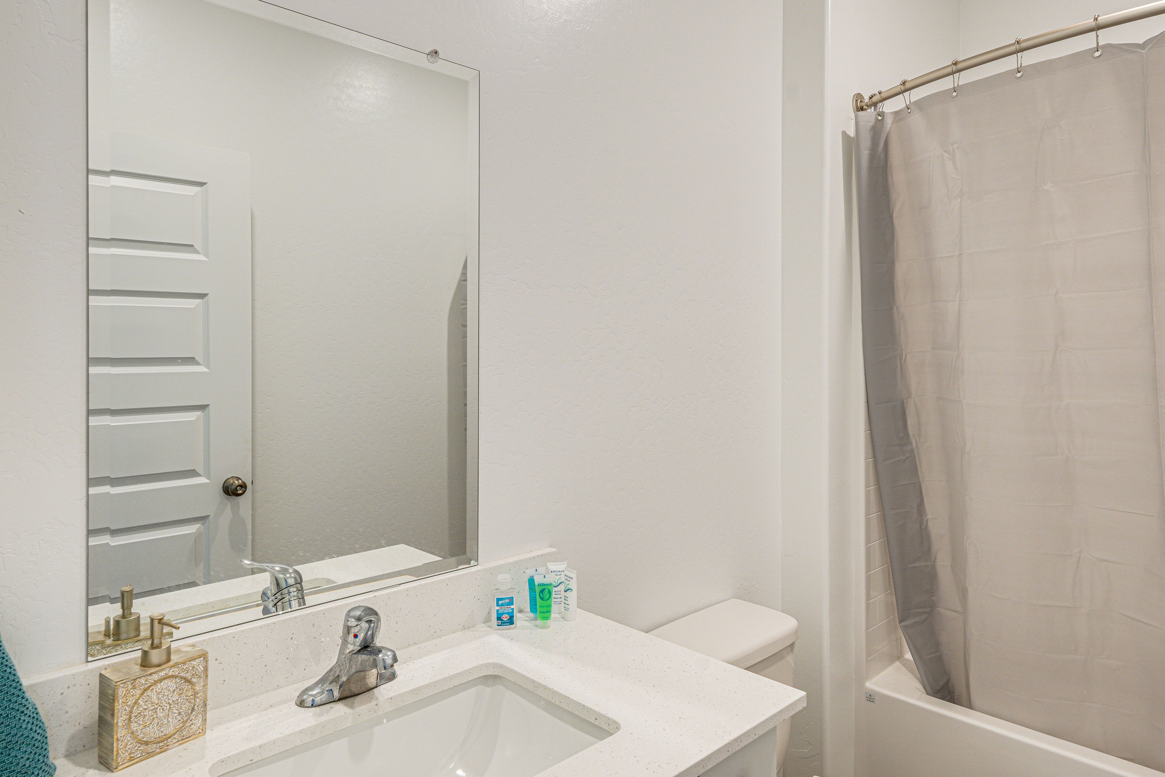 Bathroom | 1st Floor