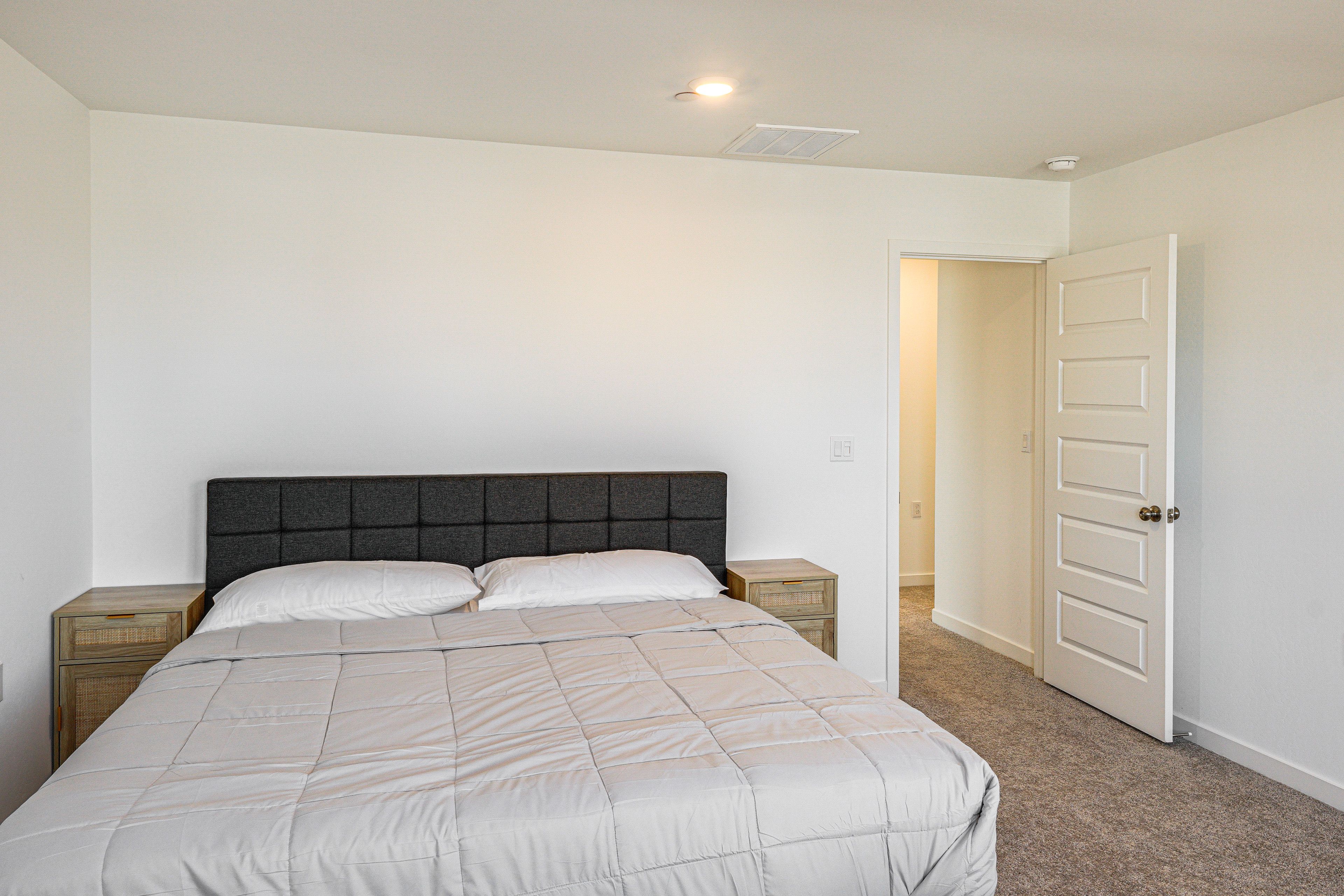 Bedroom 5 | King Bed | 2nd Floor