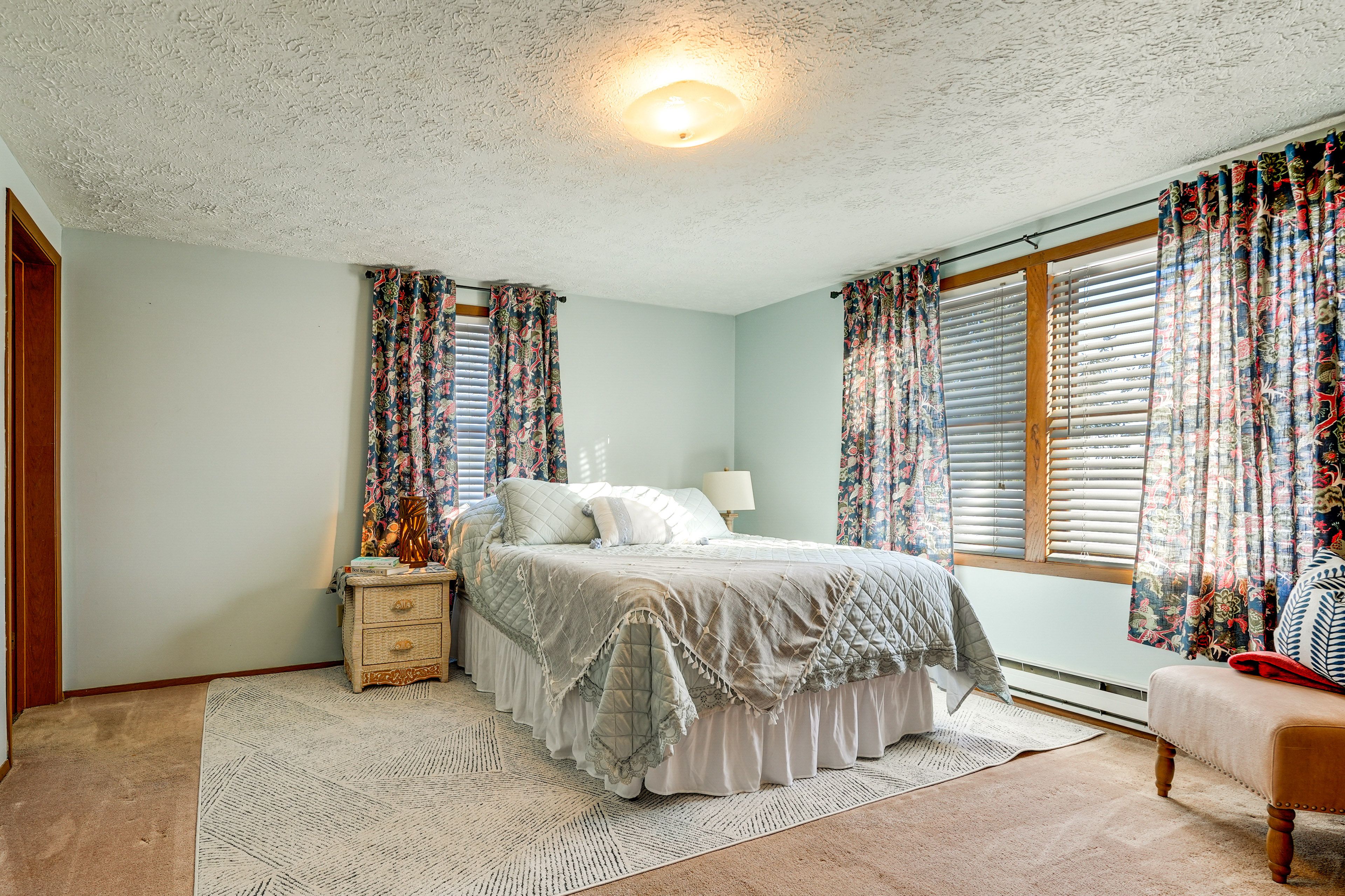 Bedroom 1 | Queen Bed | Linens Provided