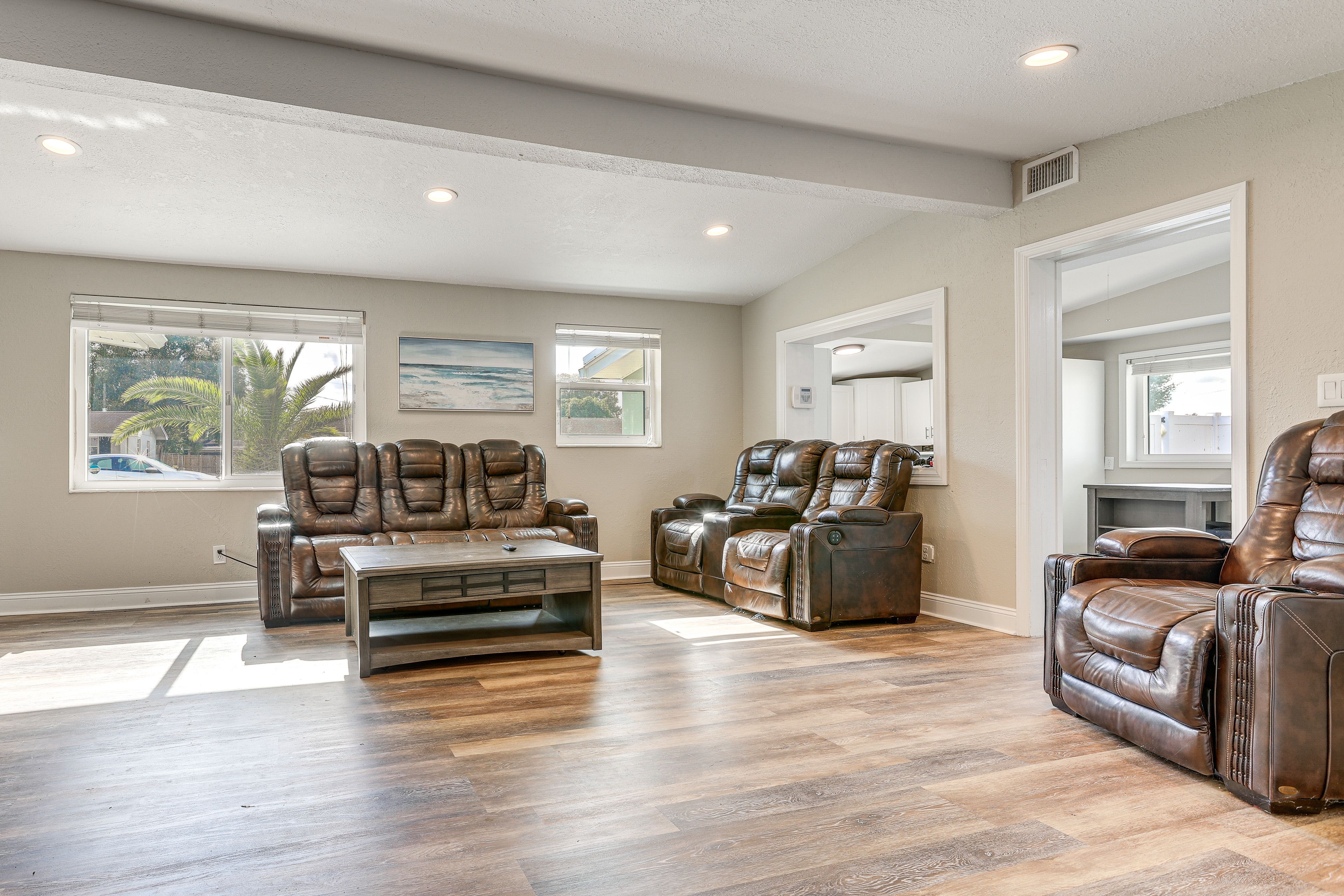 Living Room | Smart TV