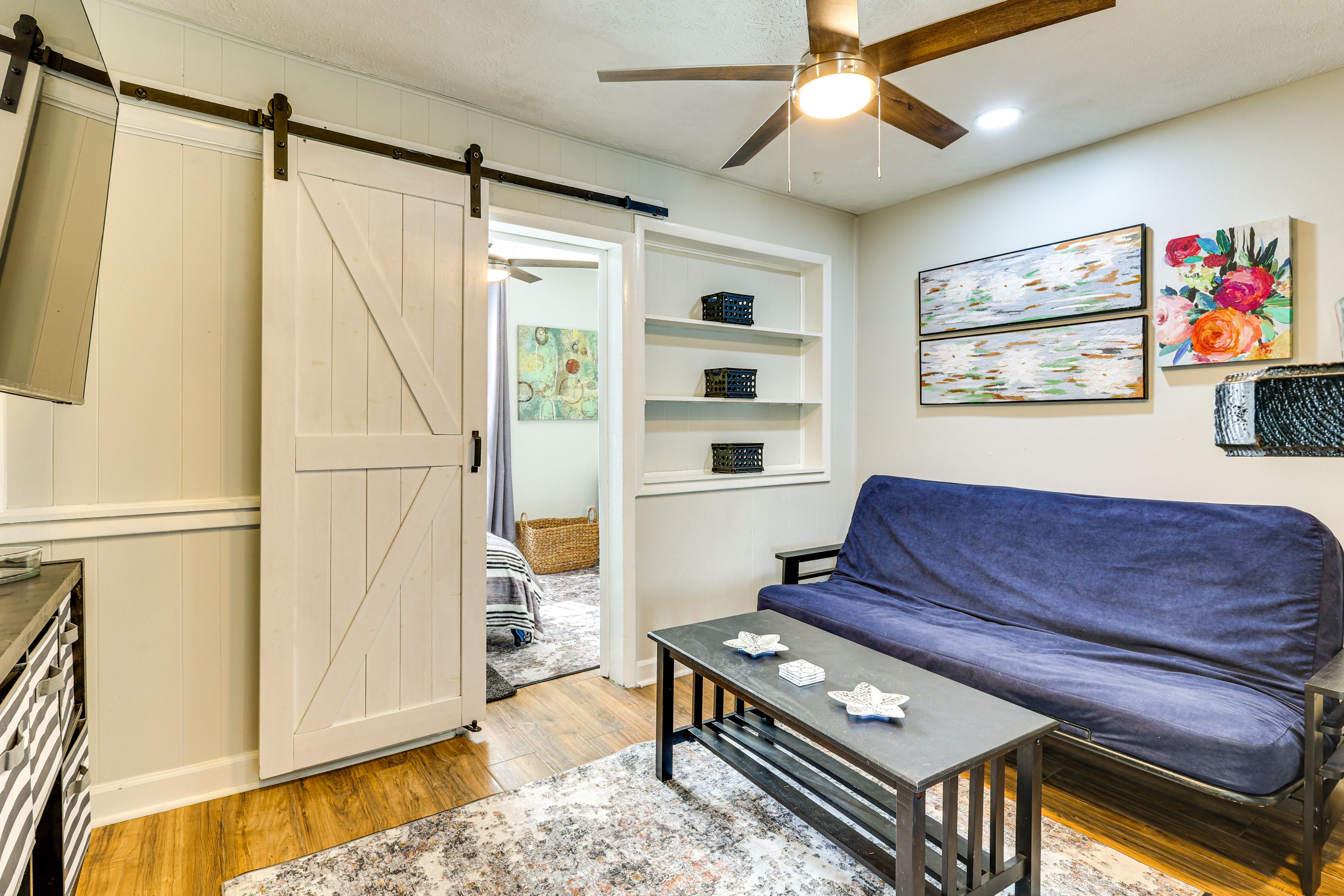 Living Room | Full Futon