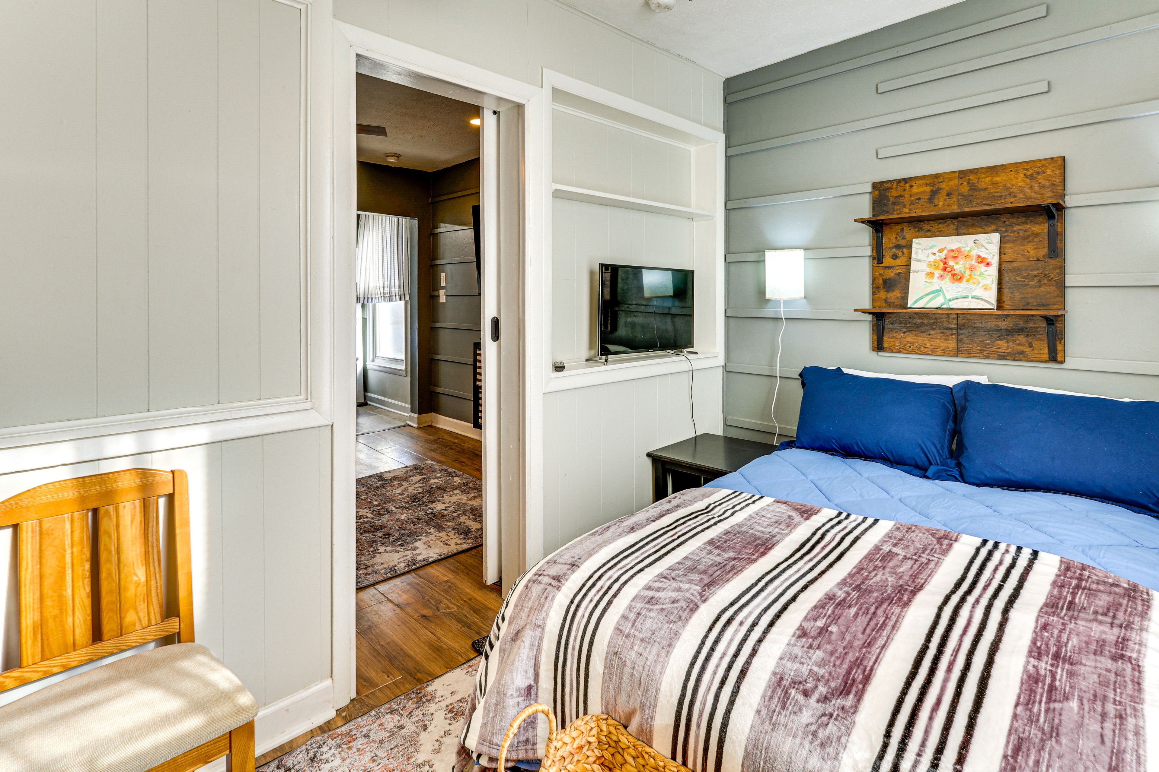 Bedroom | Free WiFi | Window A/C Unit