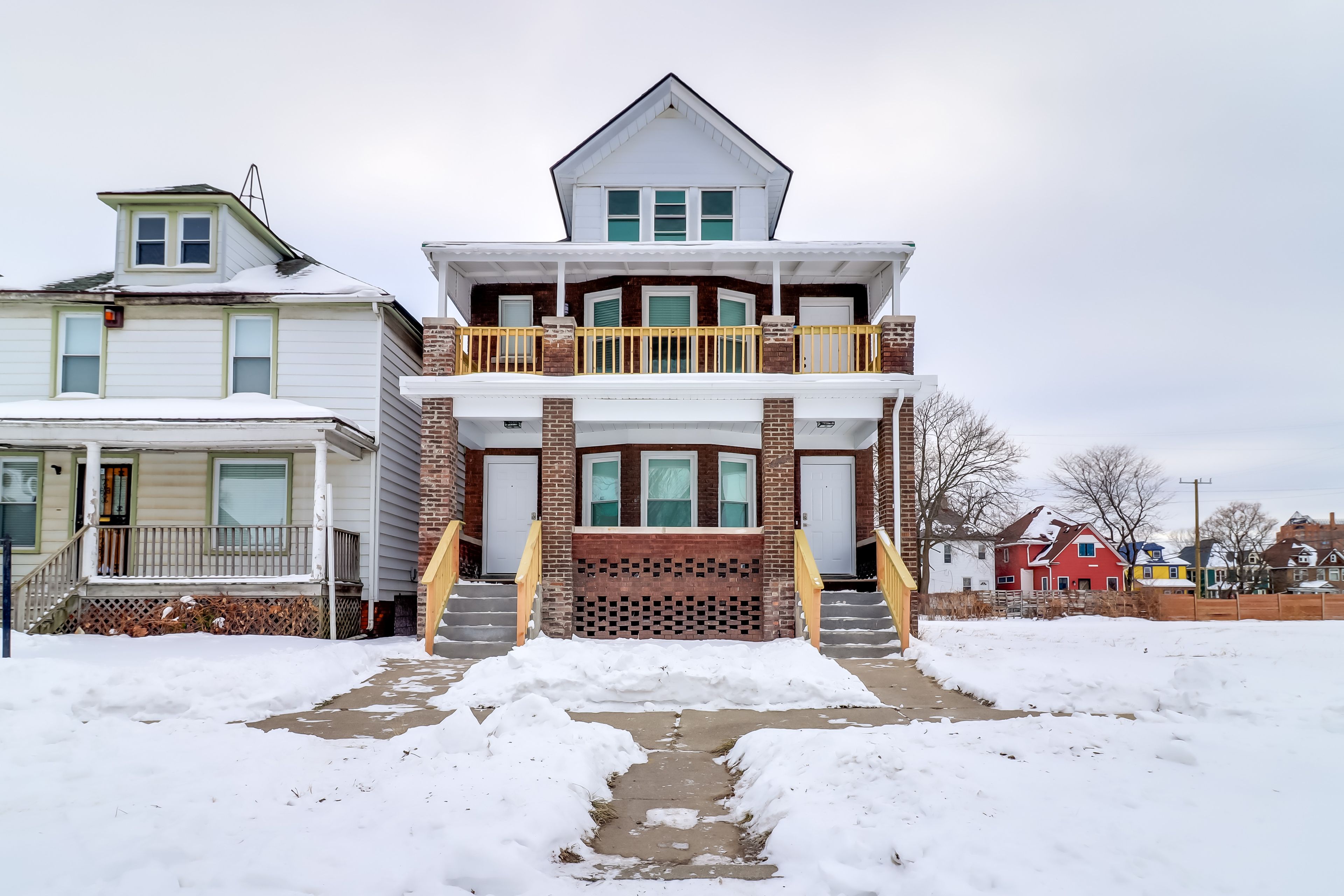 Property Exterior | Single-Level Duplex Home | 1st-Floor Unit