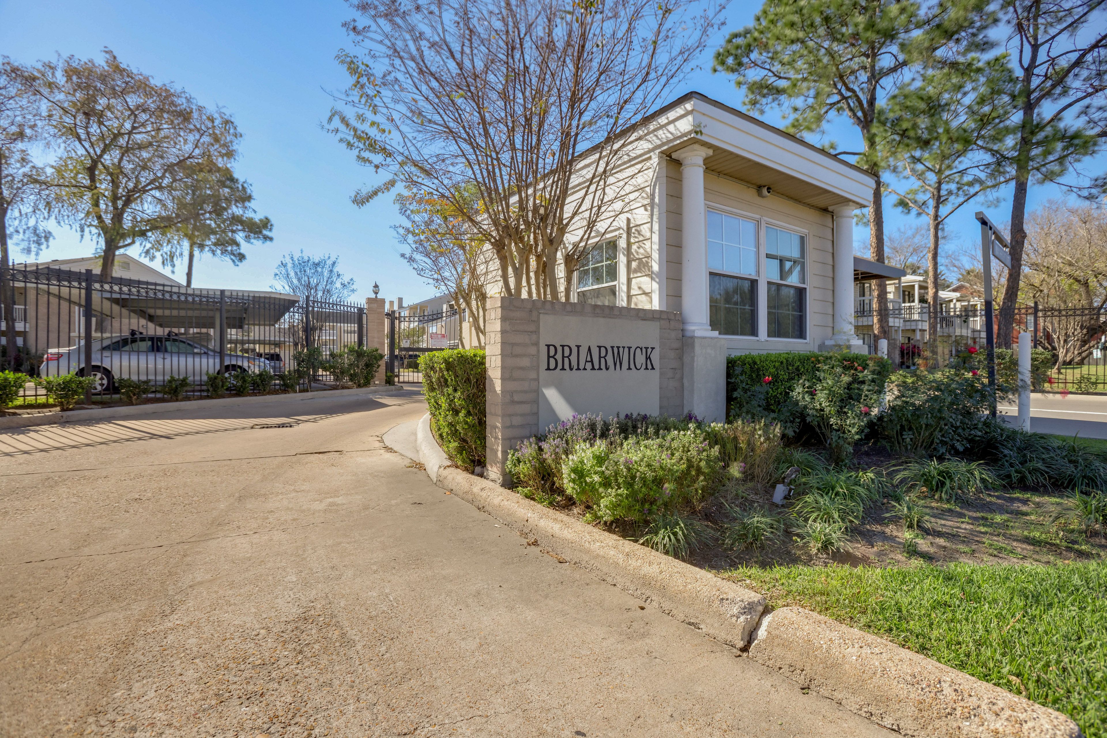 Briarwick Gated Entrance