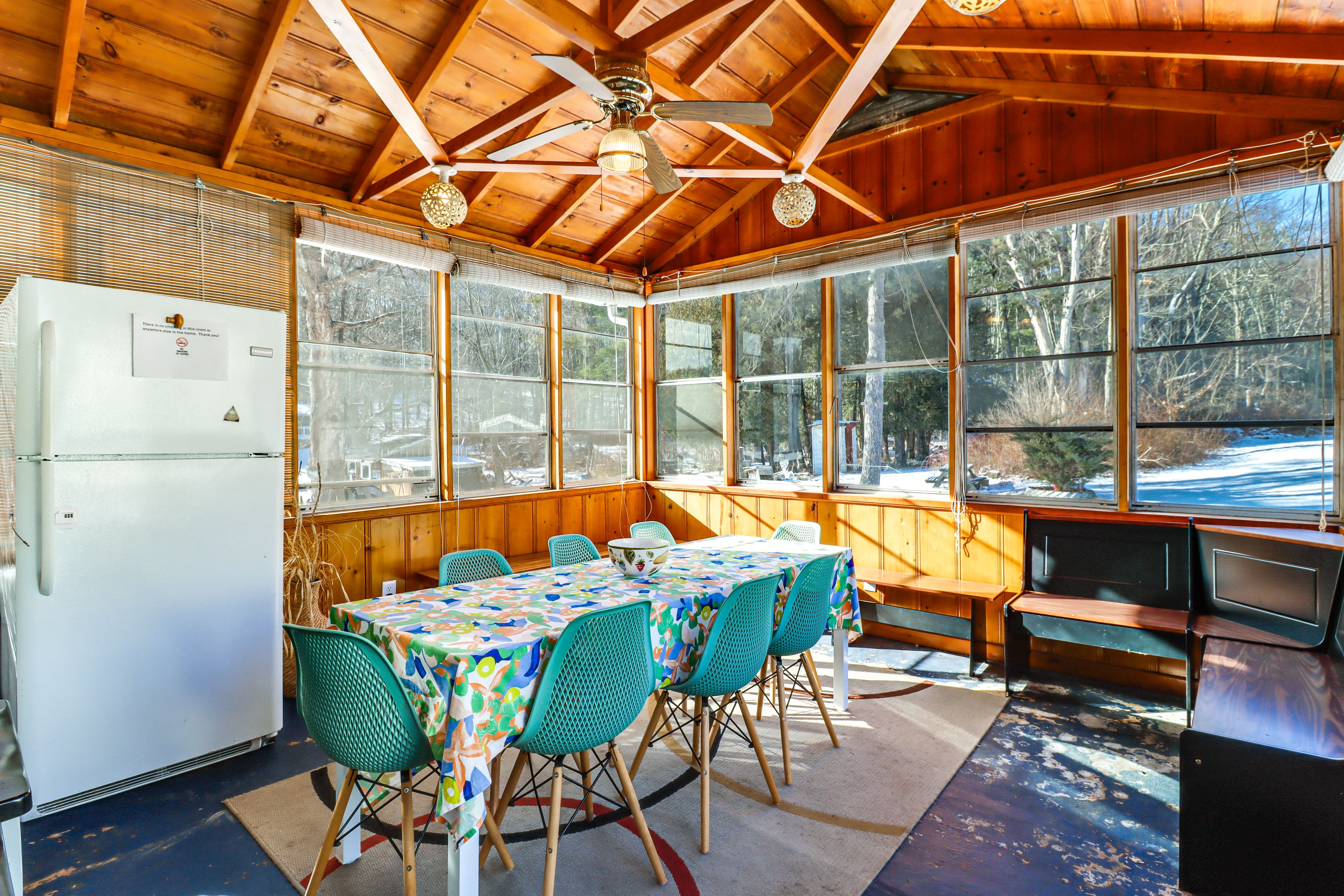 Enclosed Patio | Dining Table | 2-Story Home