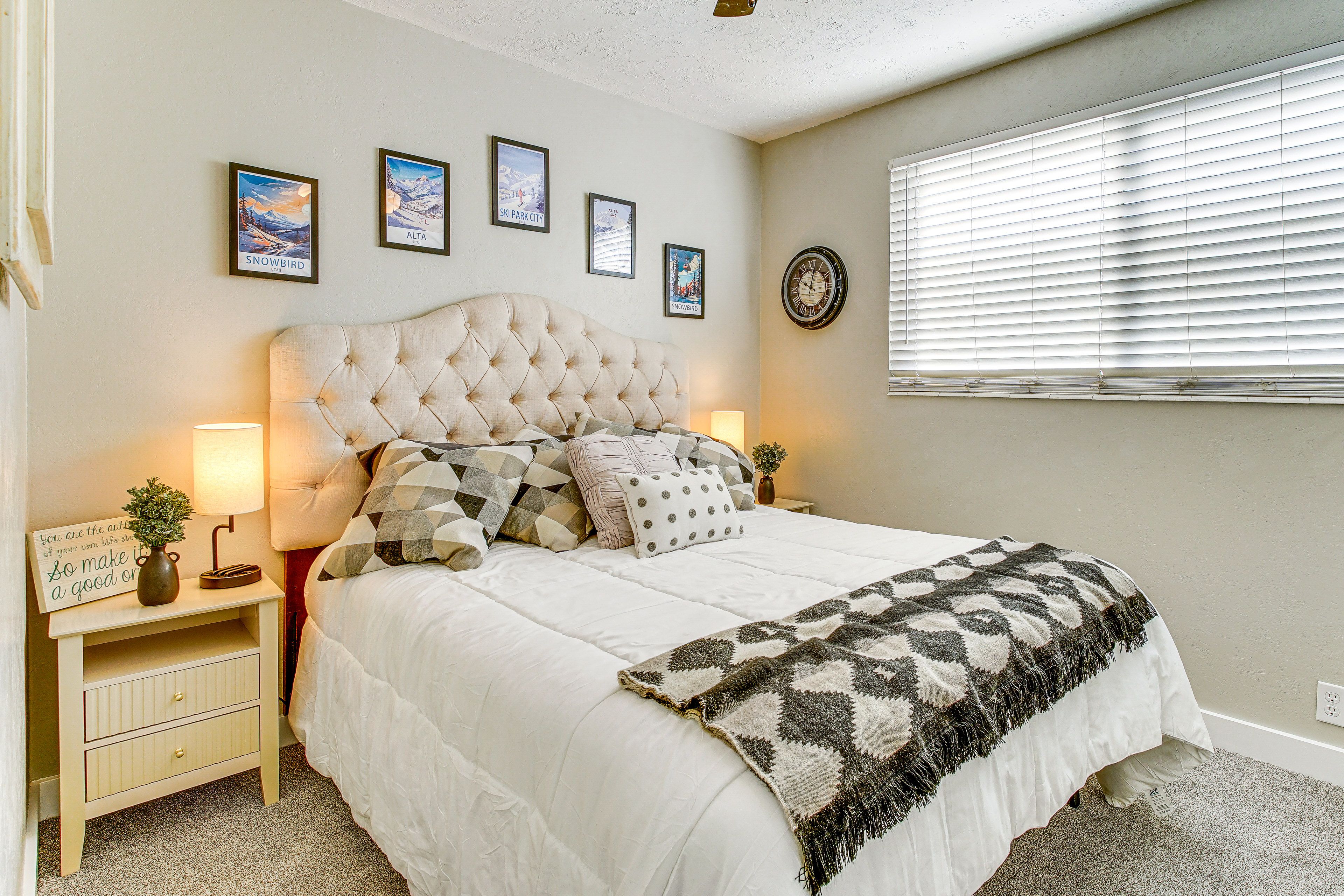 Bedroom 2 | Queen Bed