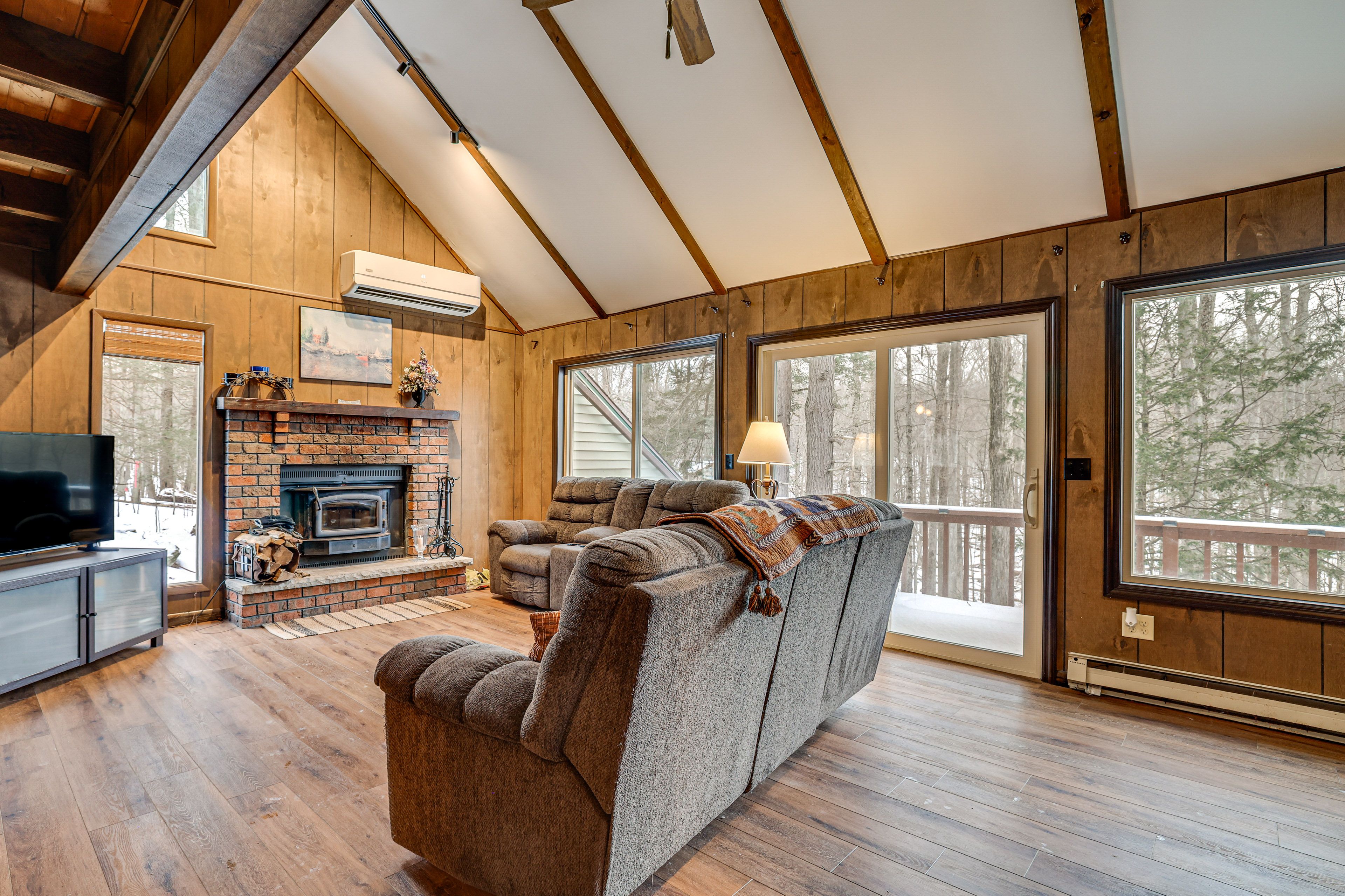 Living Room | Fireplace | Smart TV | 1st Floor