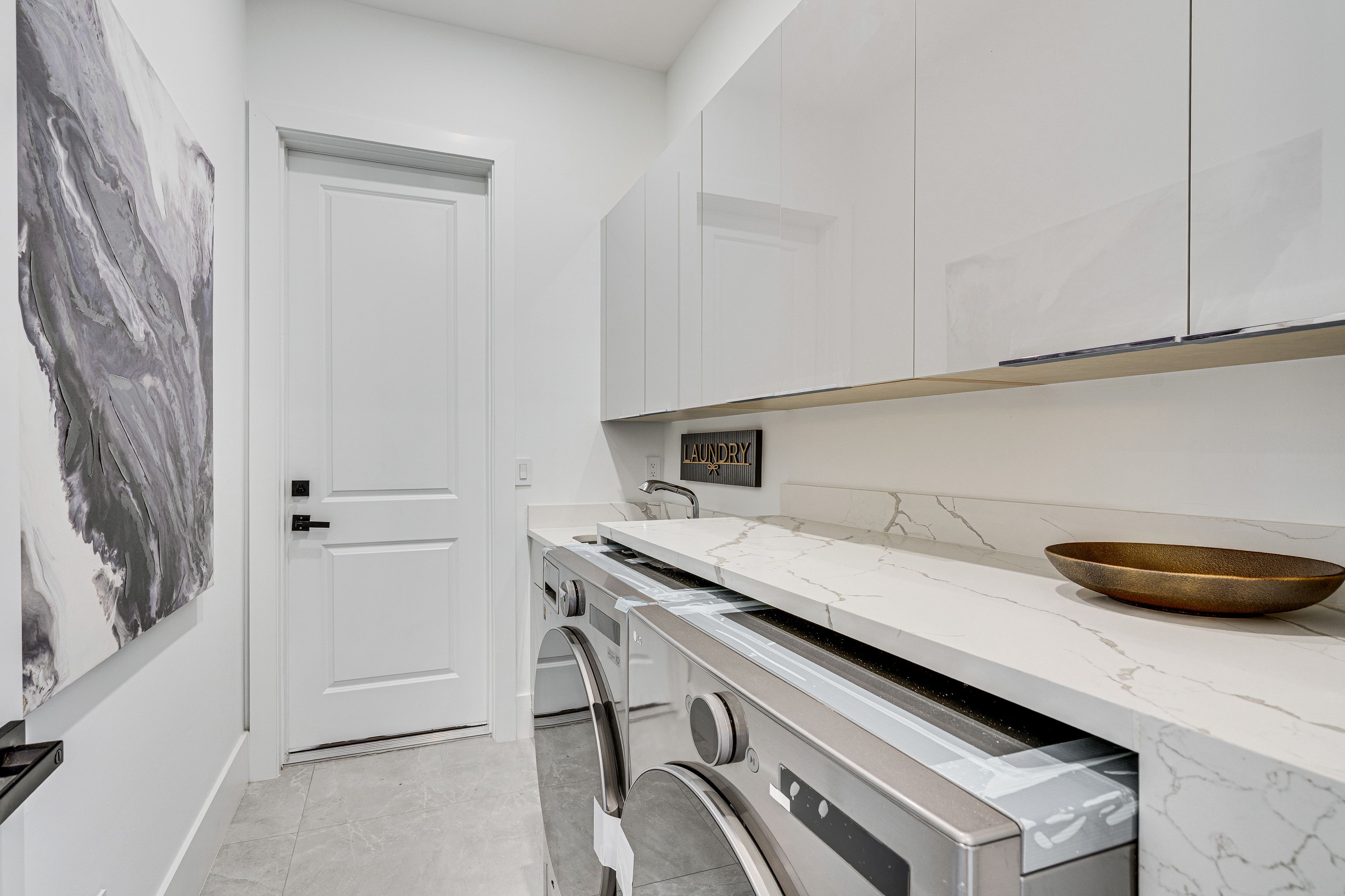 Laundry Room | Washer/Dryer