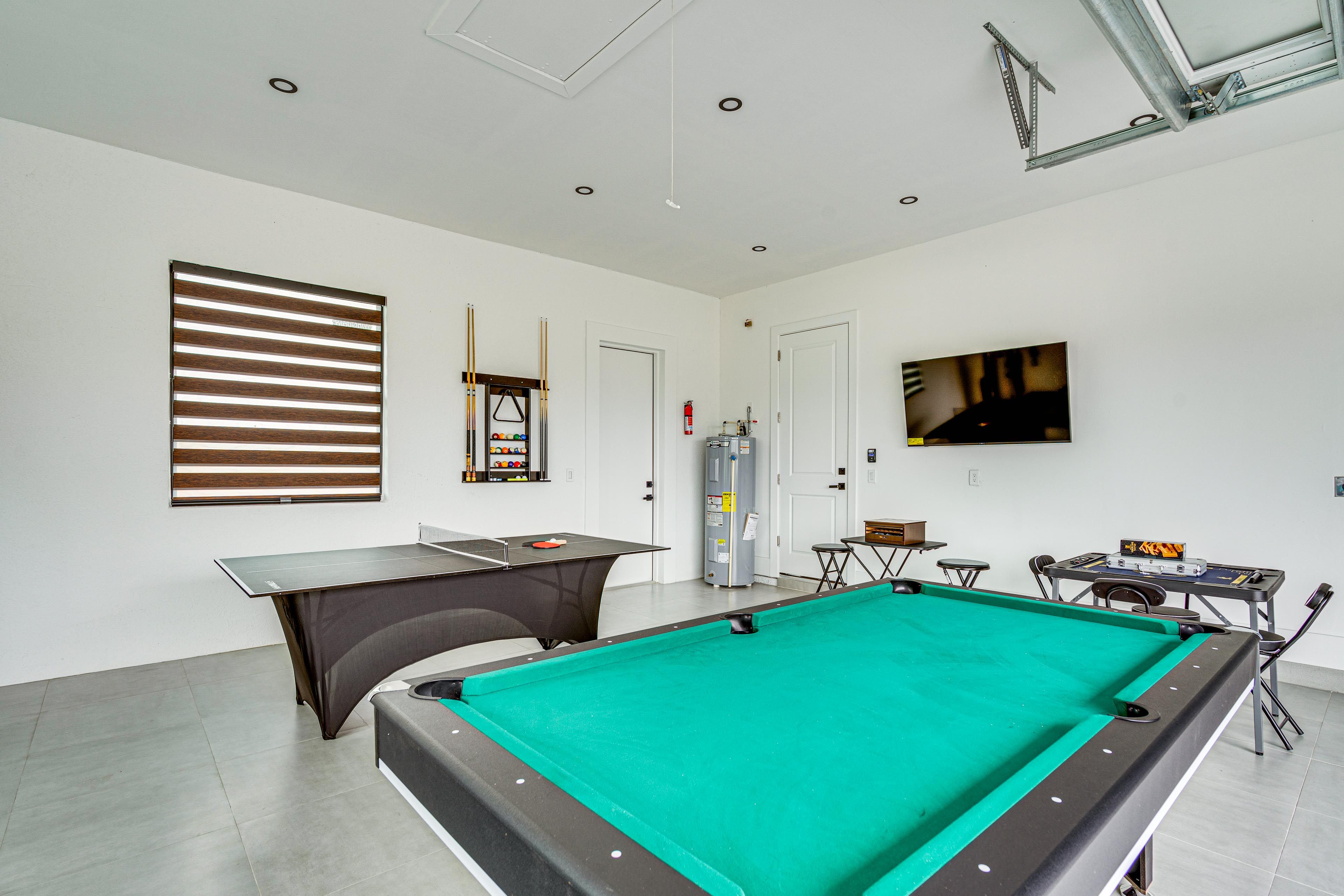 Garage | Workout Equipment | Poker, Ping-Pong & Pool Tables | Bicycles | Darts