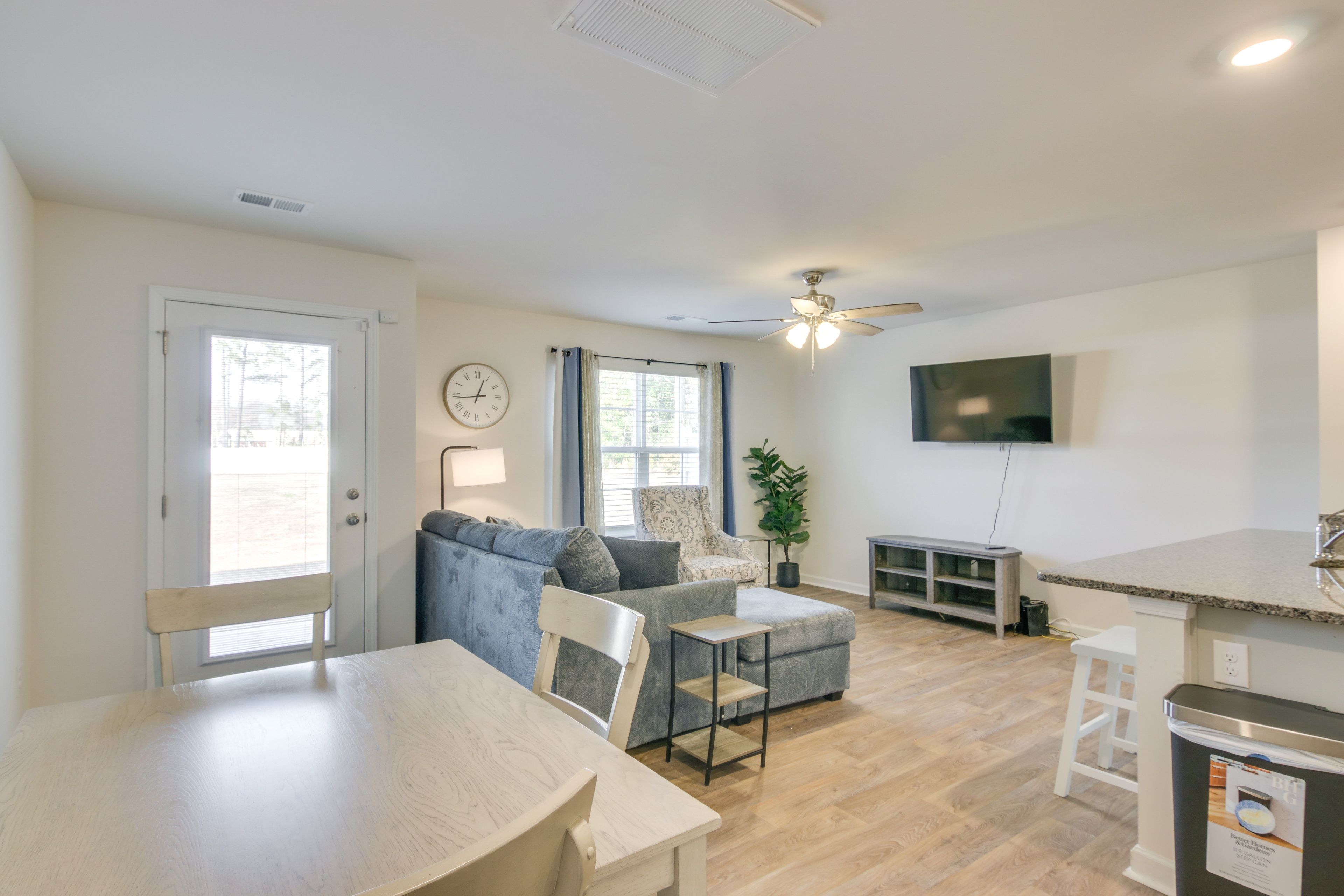 Dining Area | 1st Floor