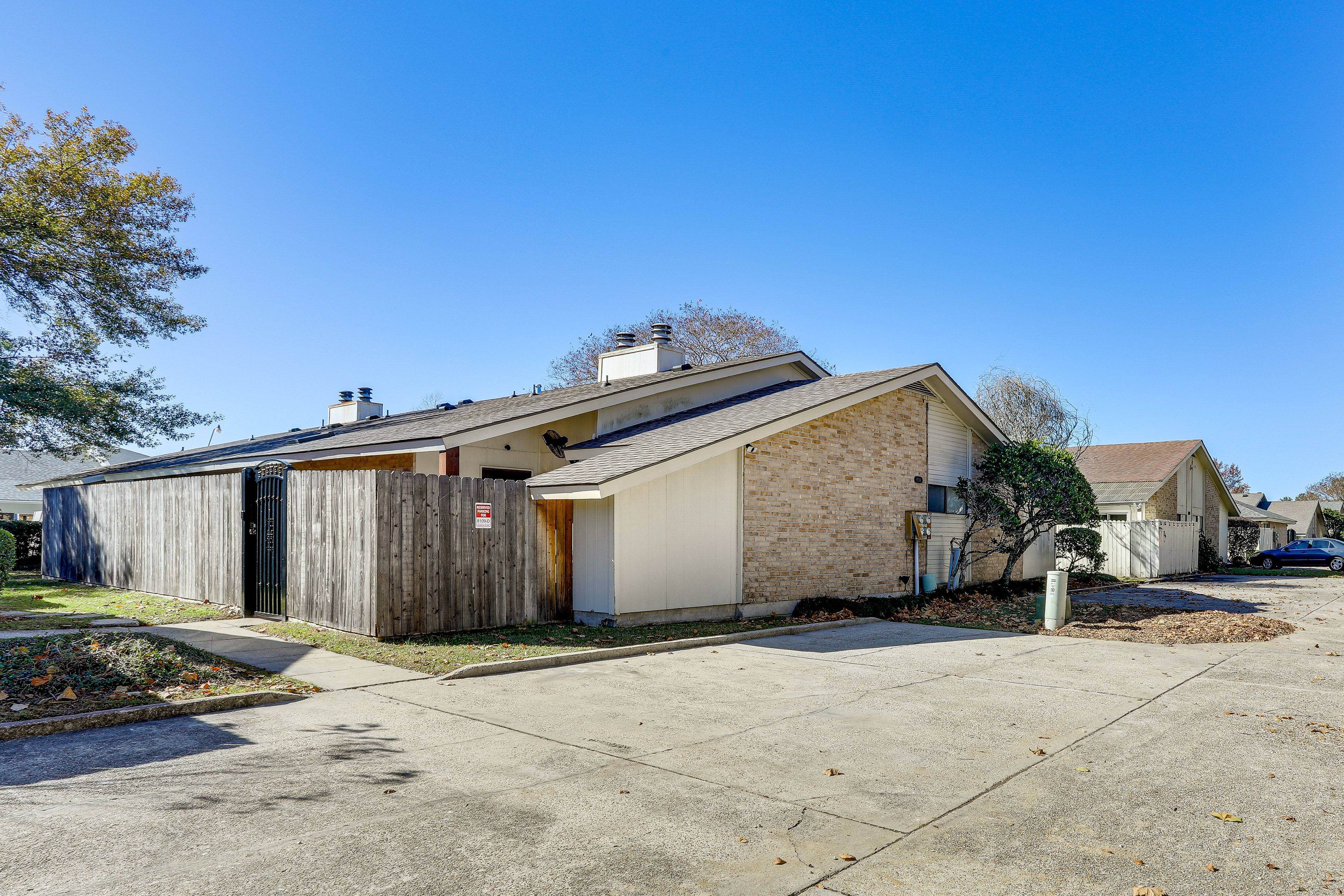 Parking | Dedicated Spaces (2 Vehicle) | Addt'l Guest Parking