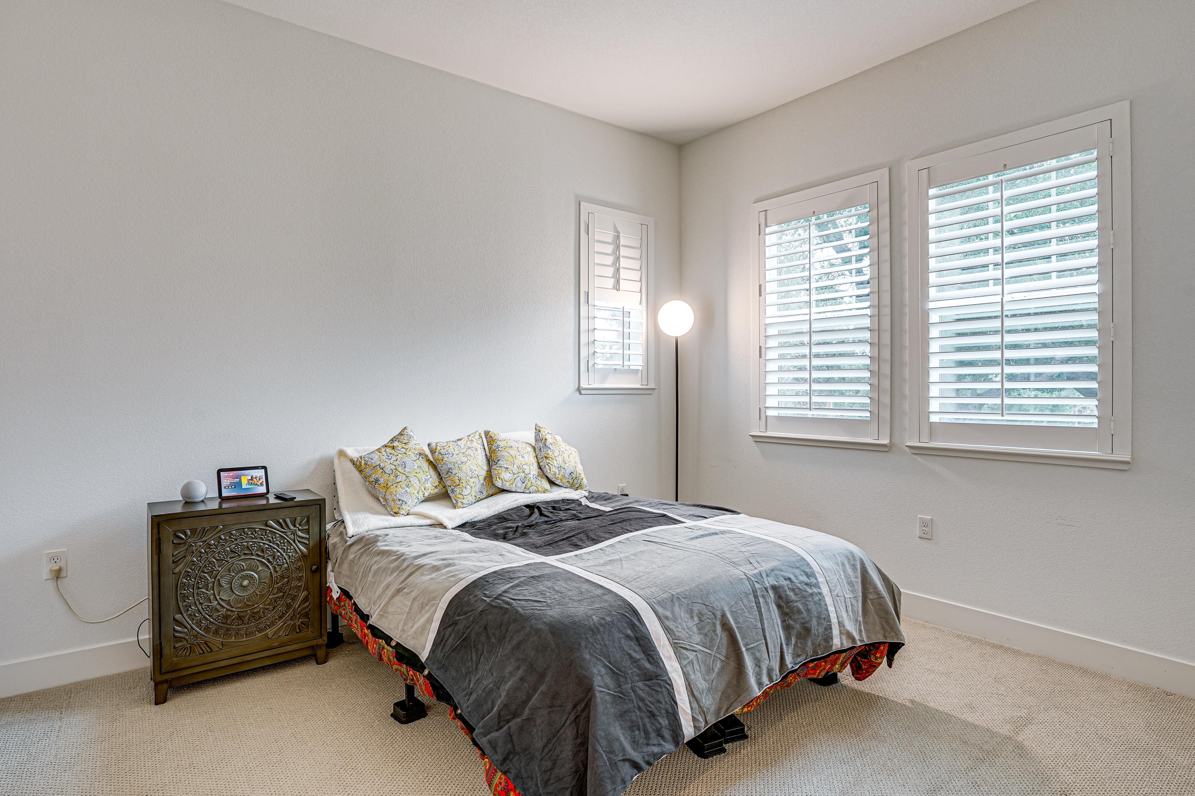 Bedroom 1 | 1st Floor | Queen Bed