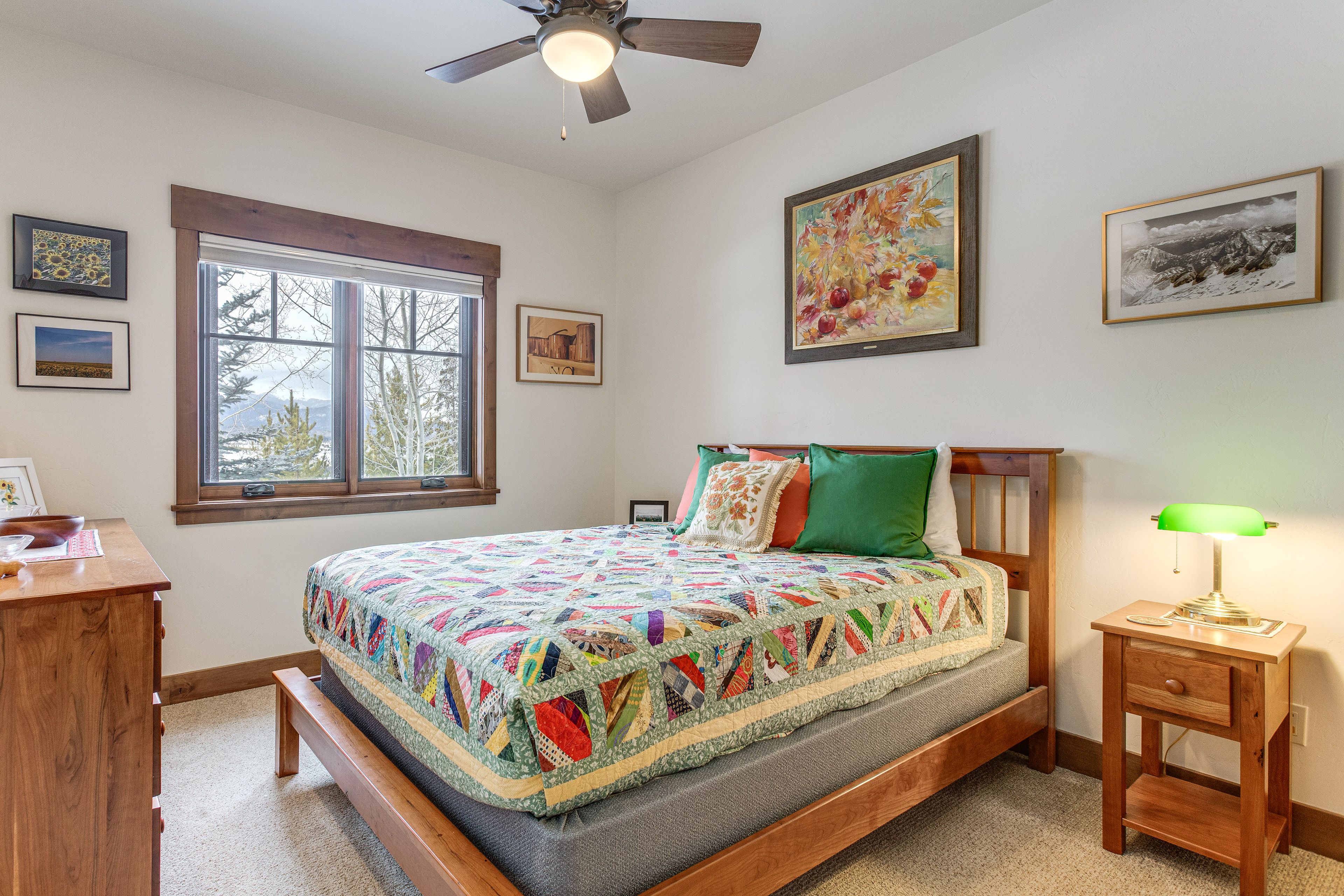 Bedroom 3 | Queen Bed | Basement Floor