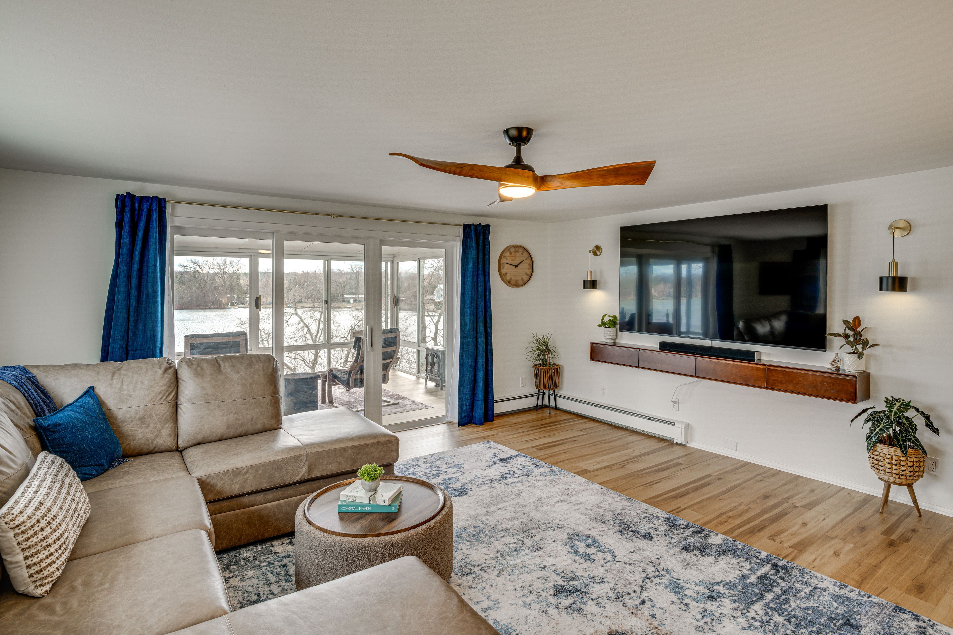 Living Room | Main Floor