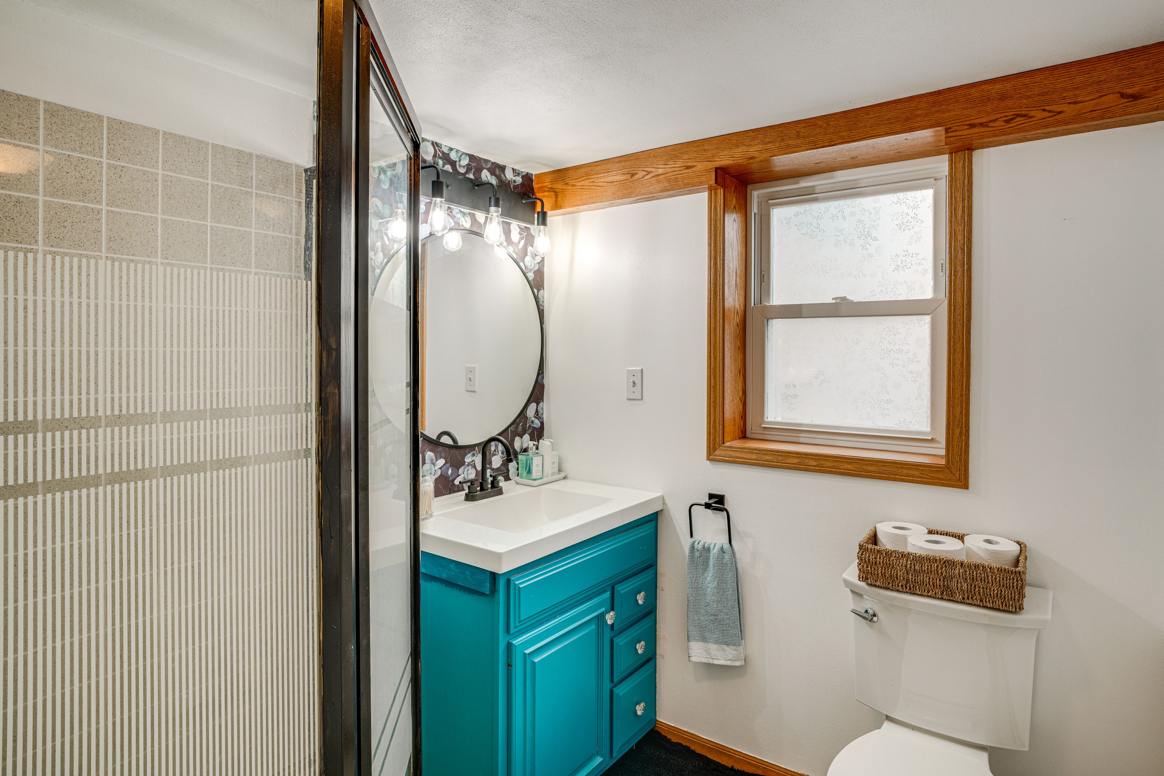 Bathroom | Lower Floor