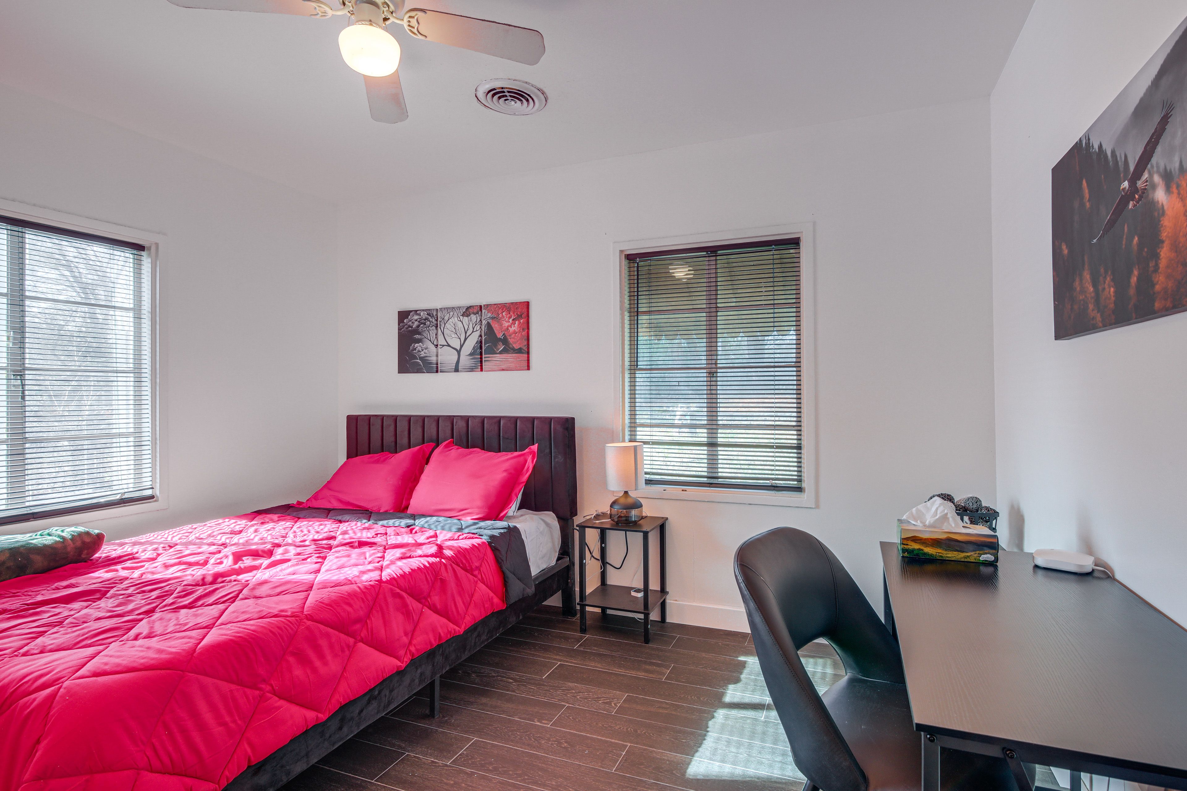 Bedroom 3 | Full Bed | Laptop-Friendly Workspace