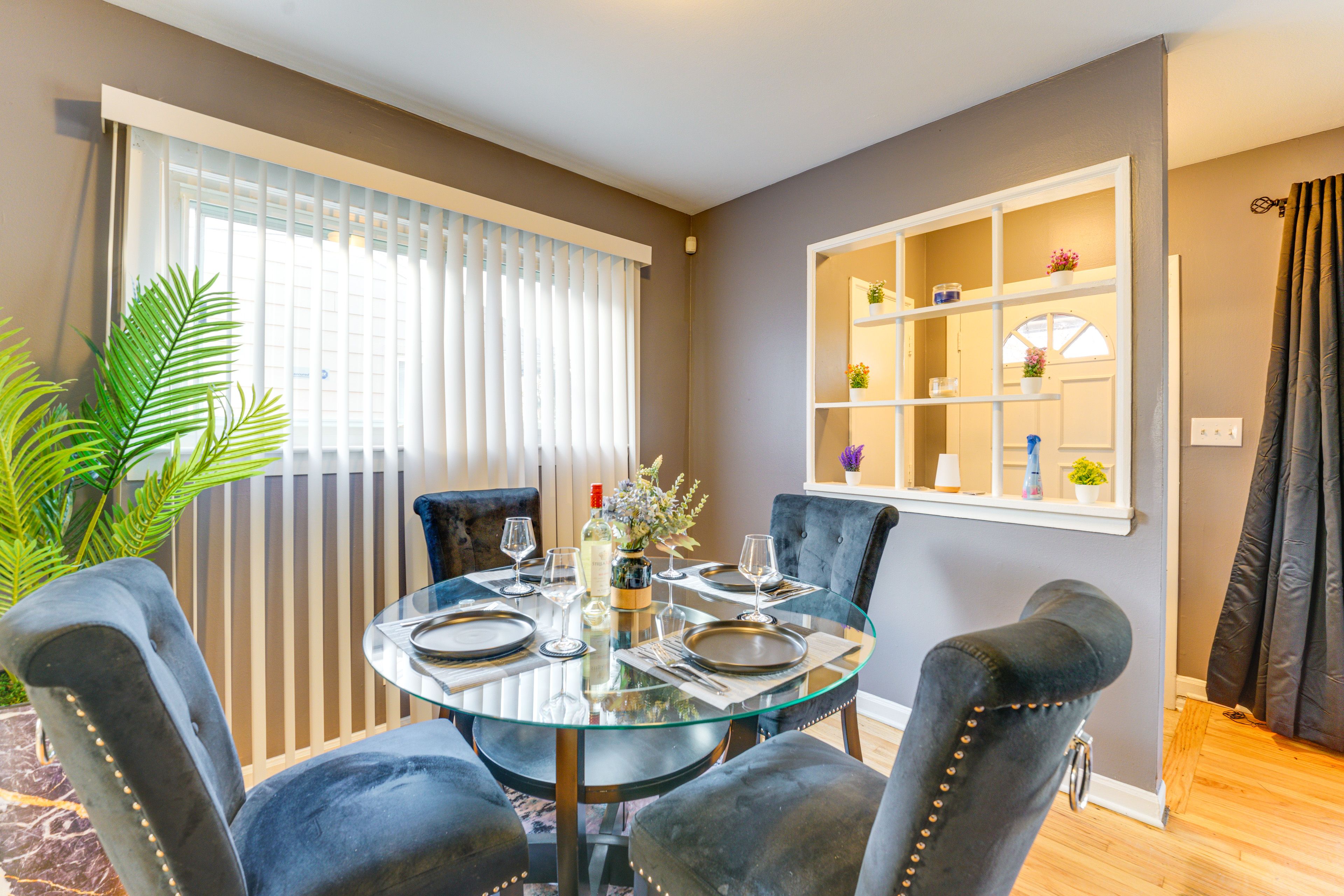 Dining Area | 1st Floor