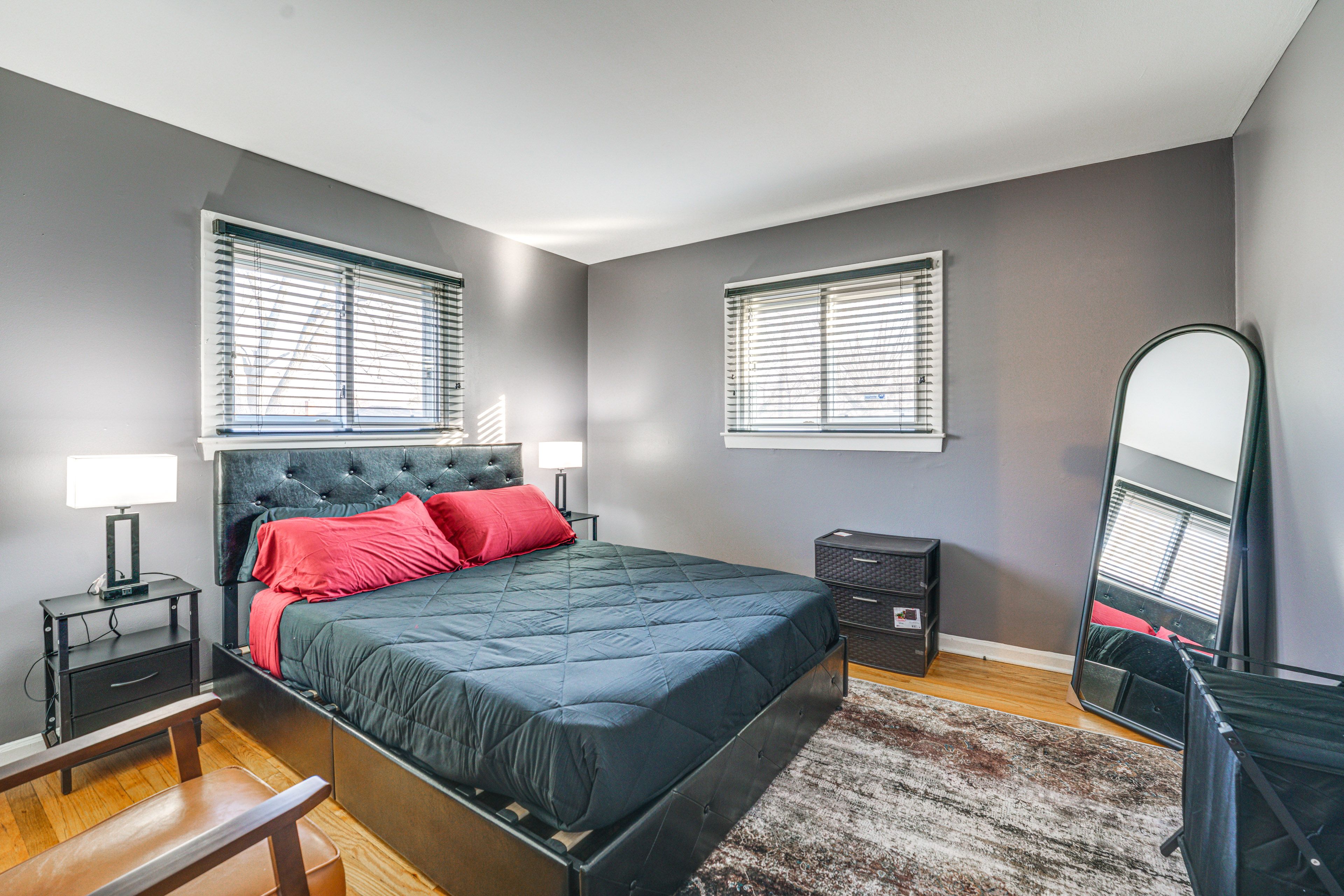 Bedroom 1 | Queen Bed | 1st Floor