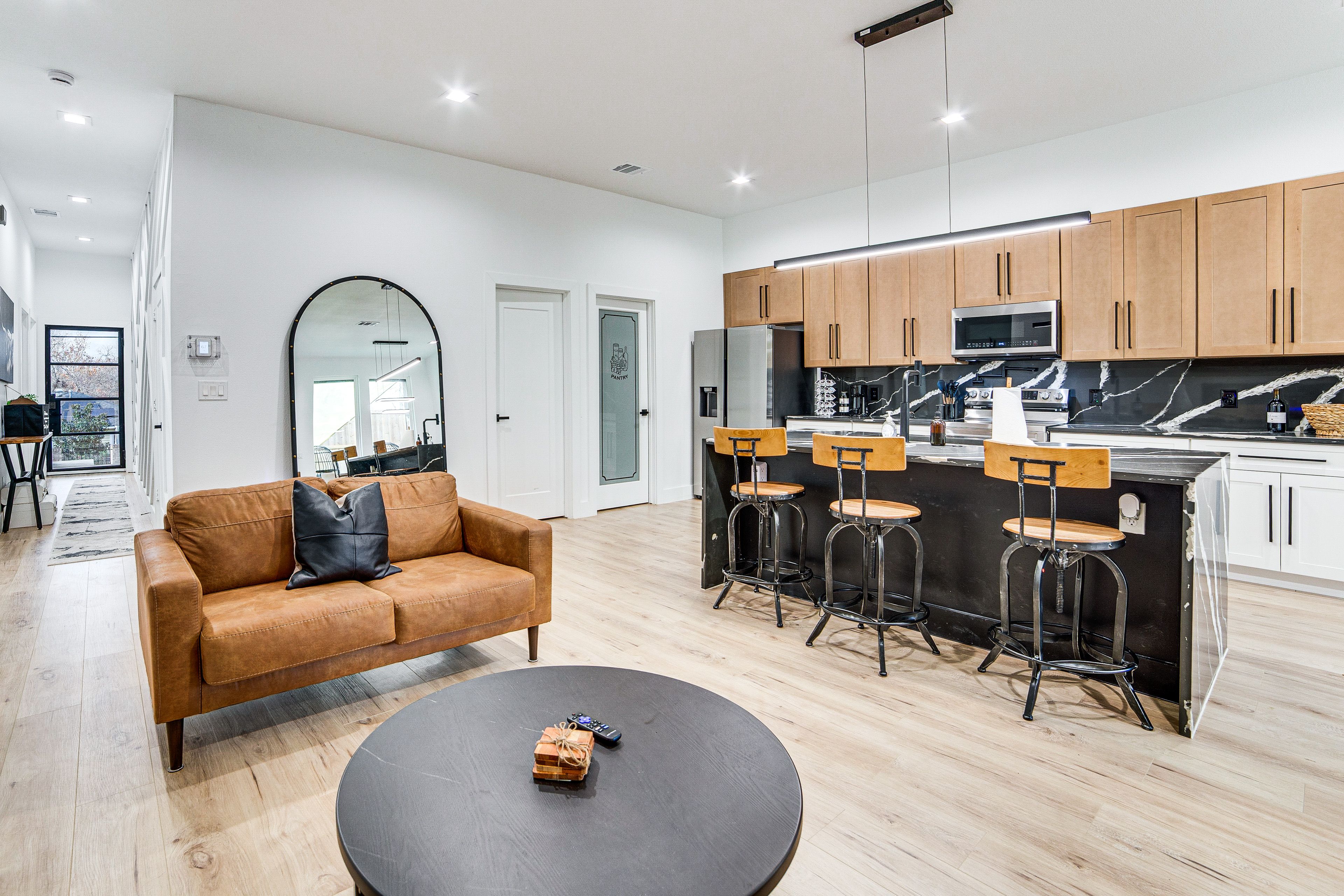 Dallas Vacation Rental | 3BR | 2.5BA | 2,000 Sq Ft | Steps to Enter