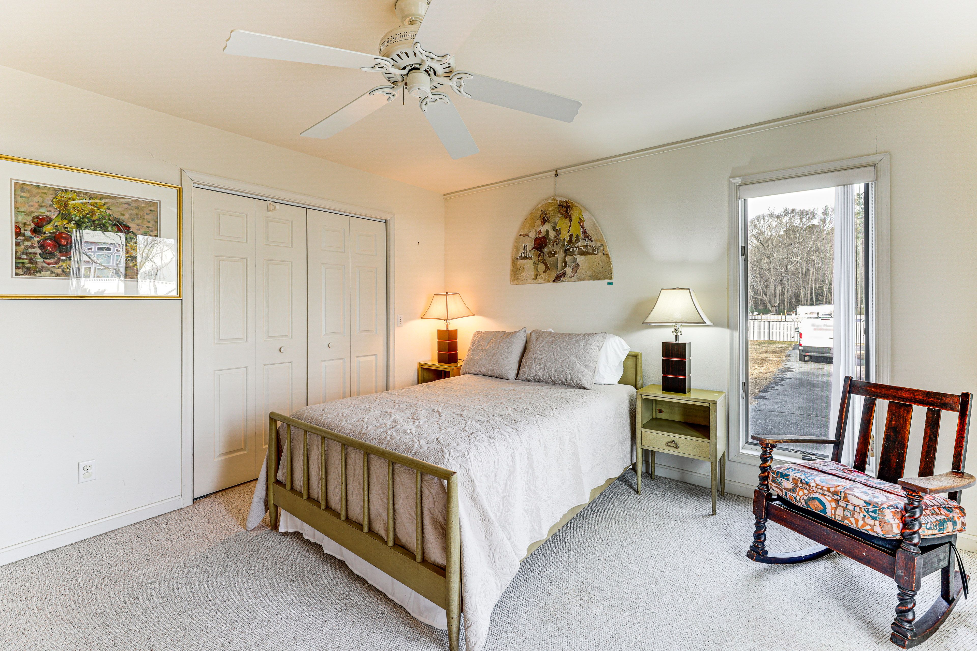 Bedroom 3 | Full Bed | Smart TV