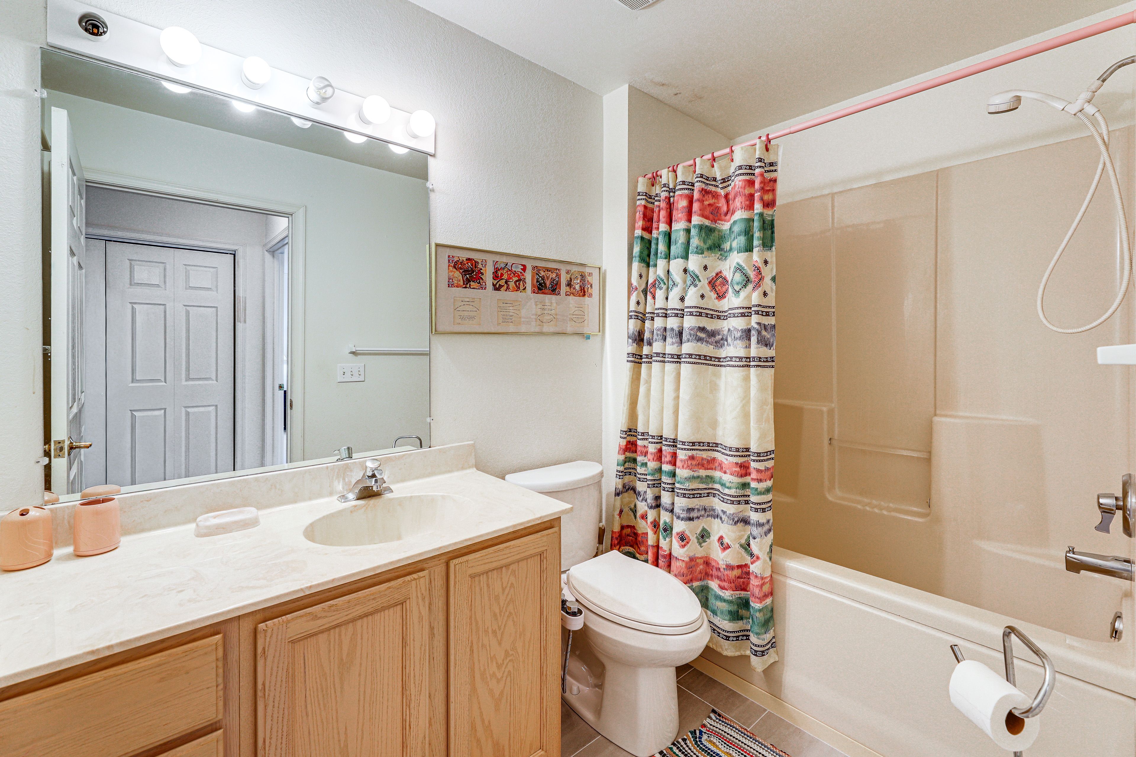 Bathroom | Complimentary Toiletries | Hair Dryer