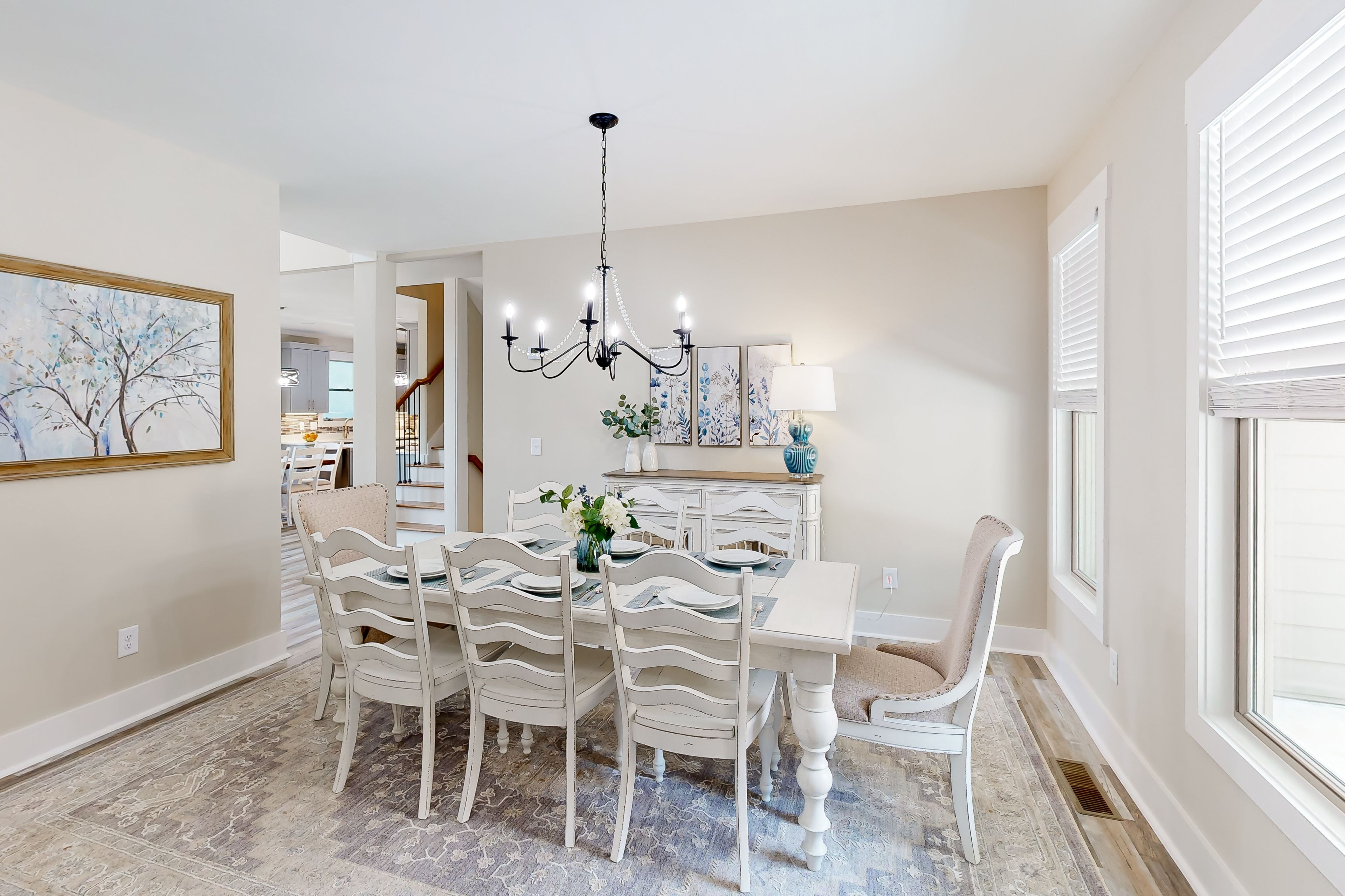 Dining Room | Main Level