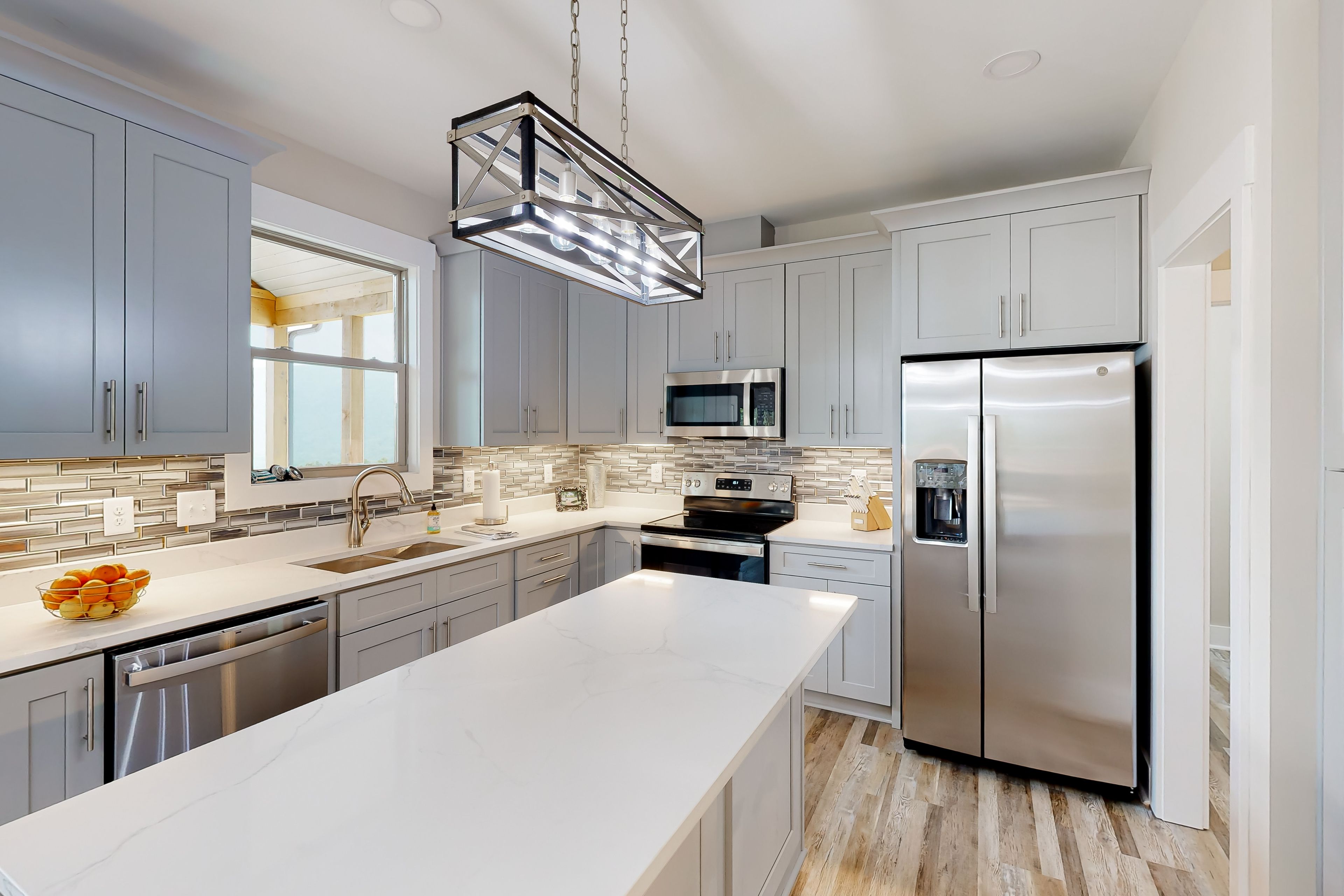 Kitchen | Main Level