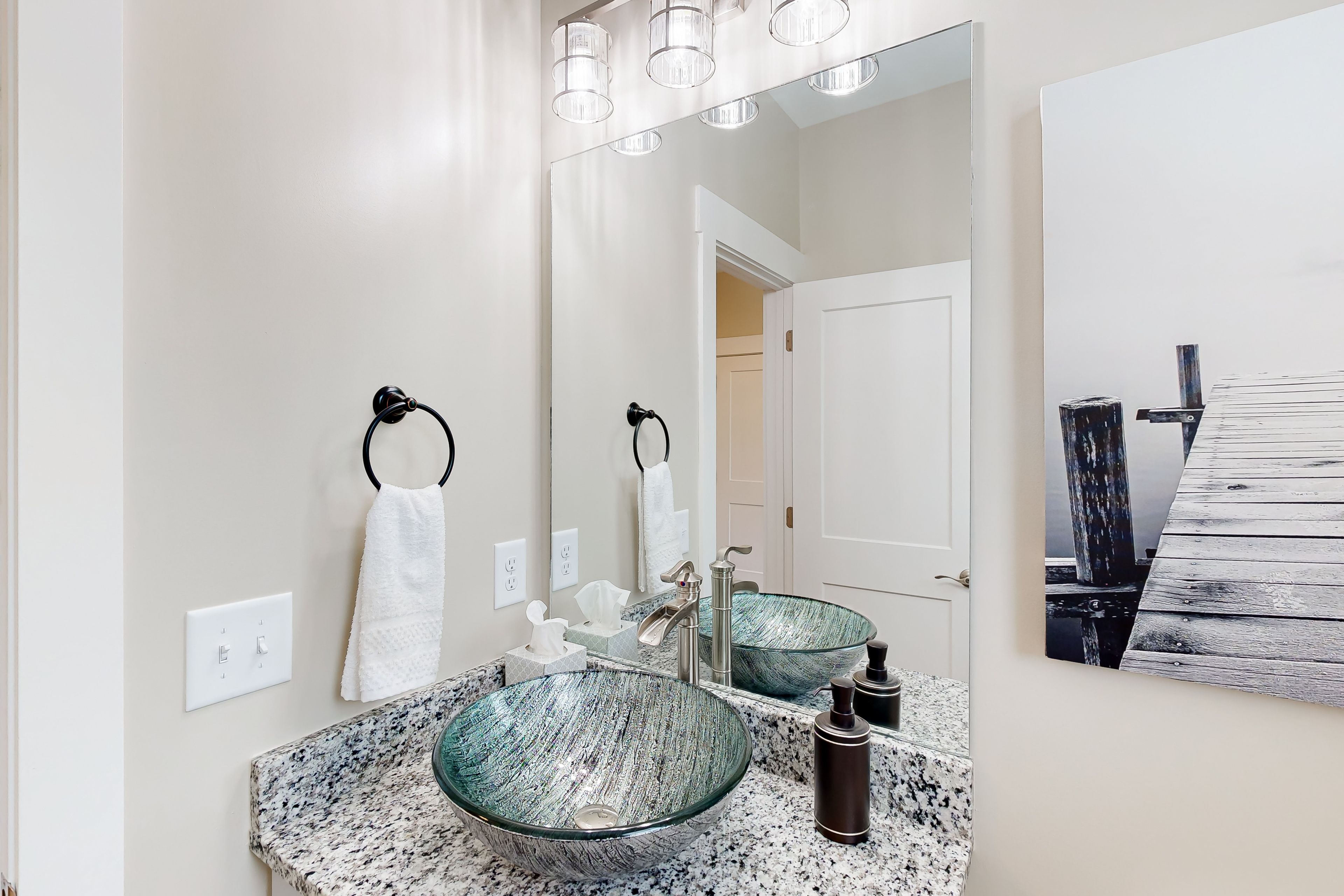 Half Bathroom | Main Level