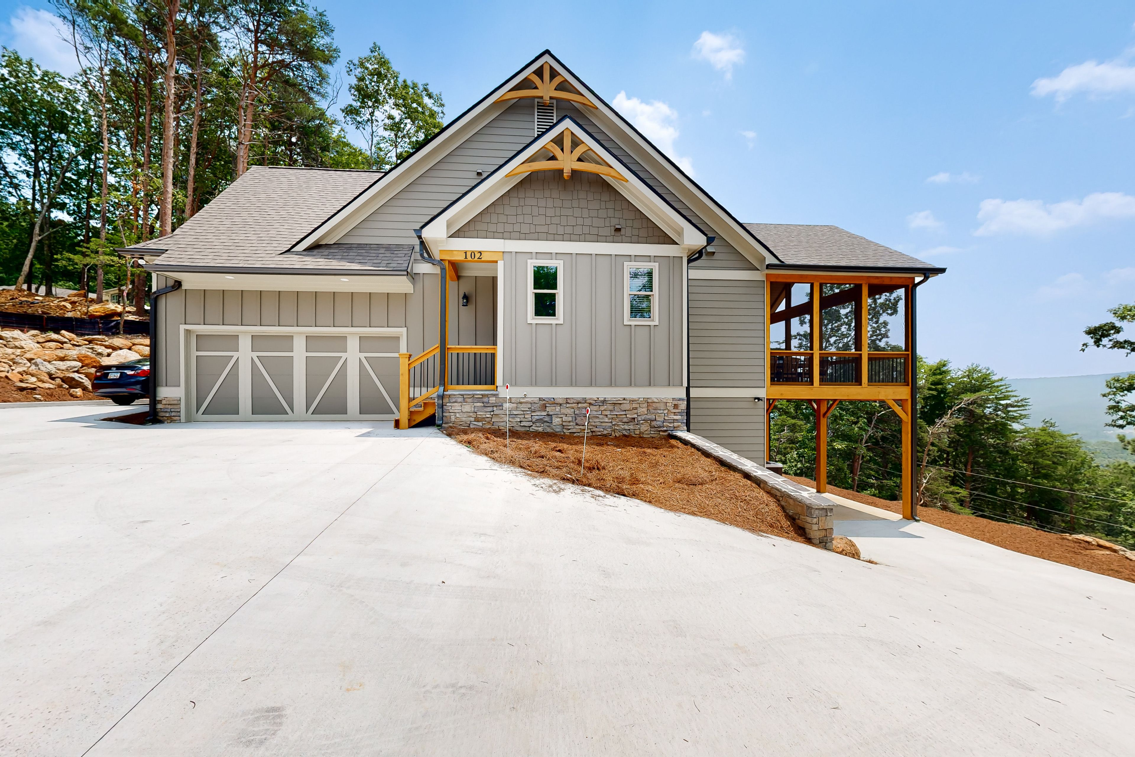 Property Exterior | Driveway (4 Vehicles) | No Garage Parking