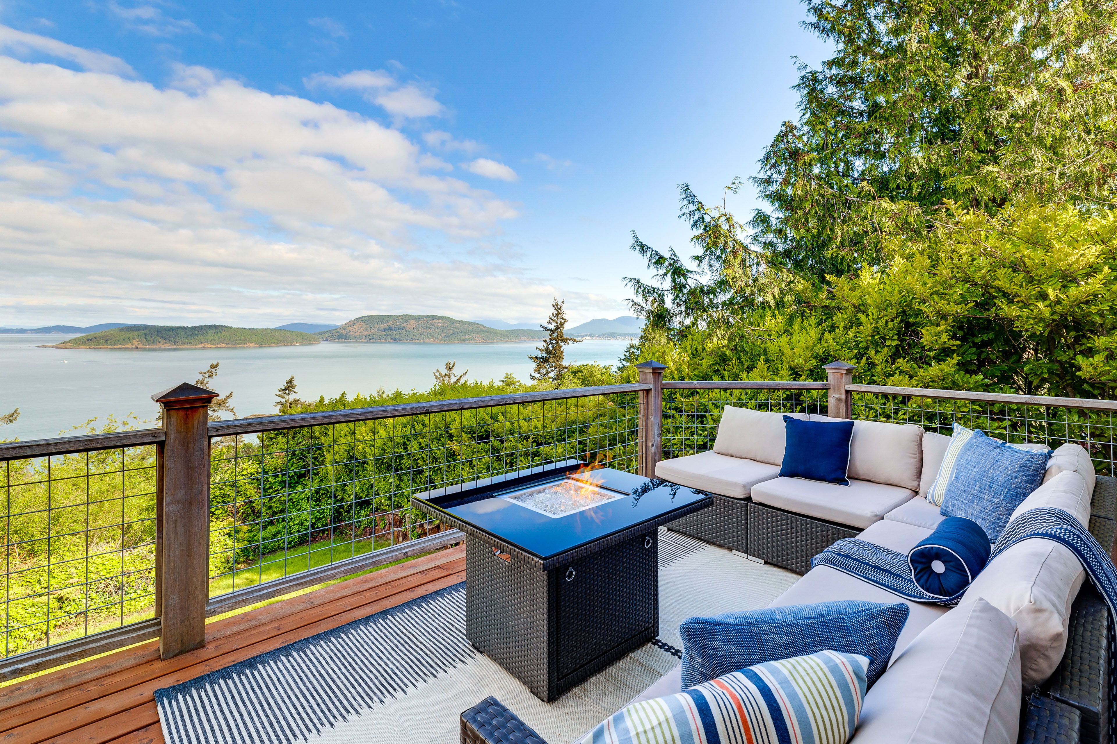 Anacortes Vacation Rental | 3BR | 2.5BA | 2,600 Sq Ft