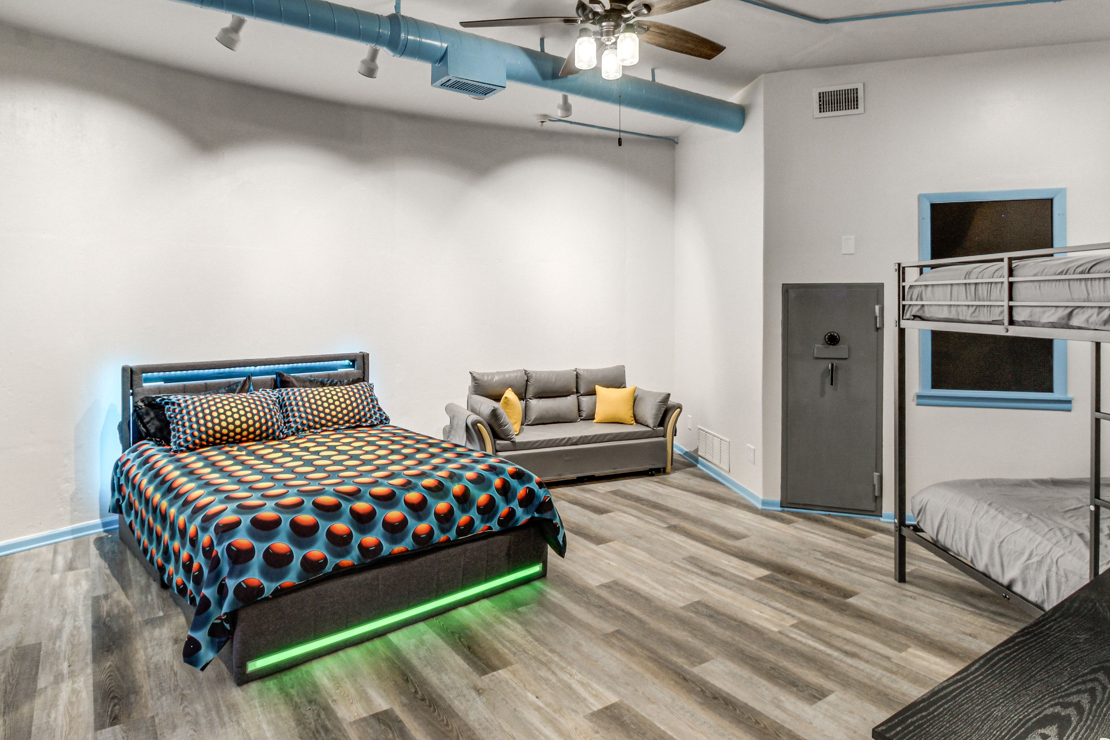 Bedroom 1 | Queen Bed | Queen Bunk Bed | Queen Sleeper Sofa | 1st Level